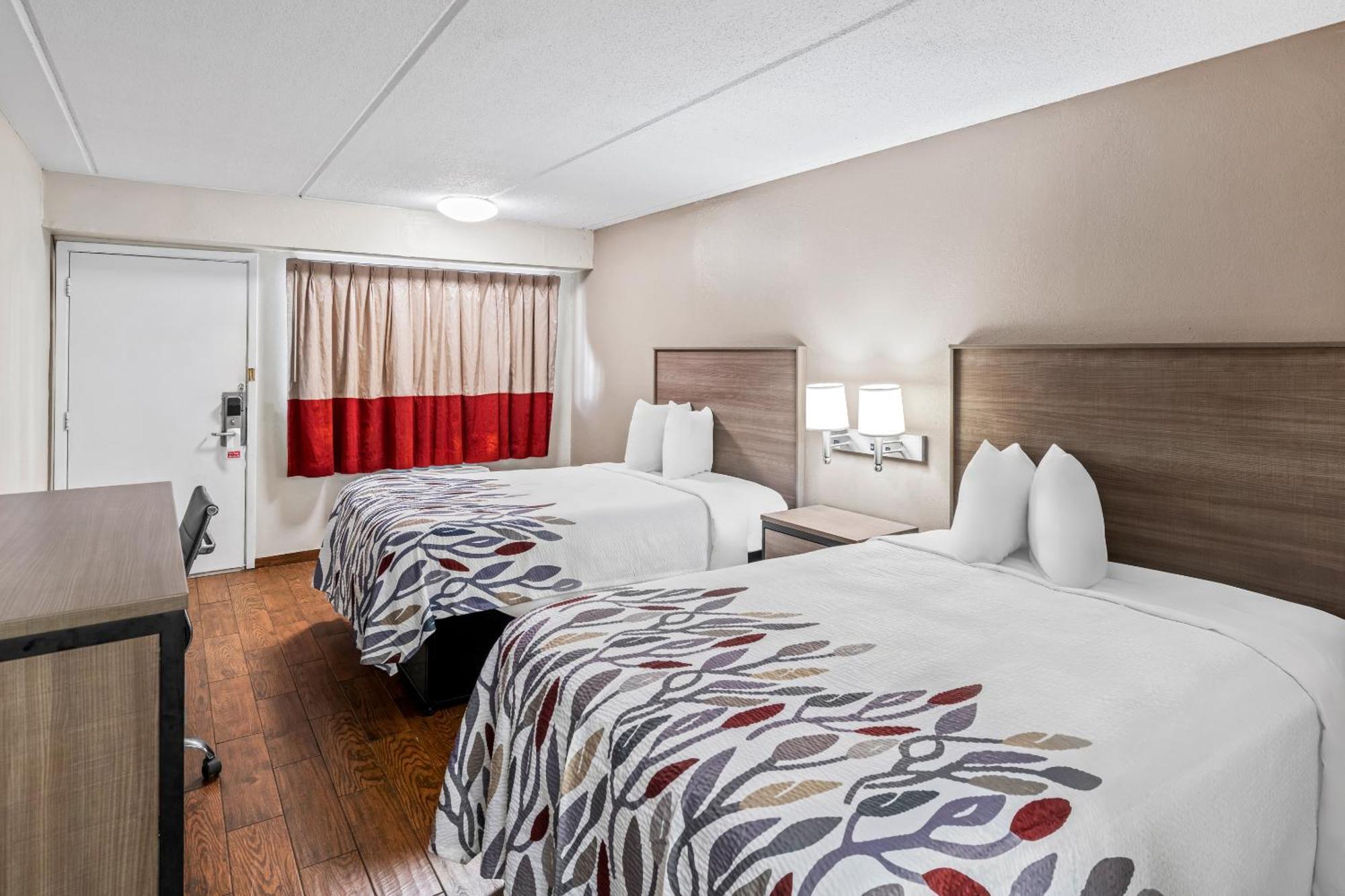 Deluxe Room with Two Double Beds Non-Smoking,1704990346:JPEG