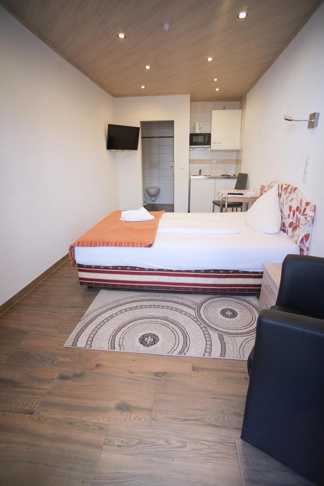 Single Room