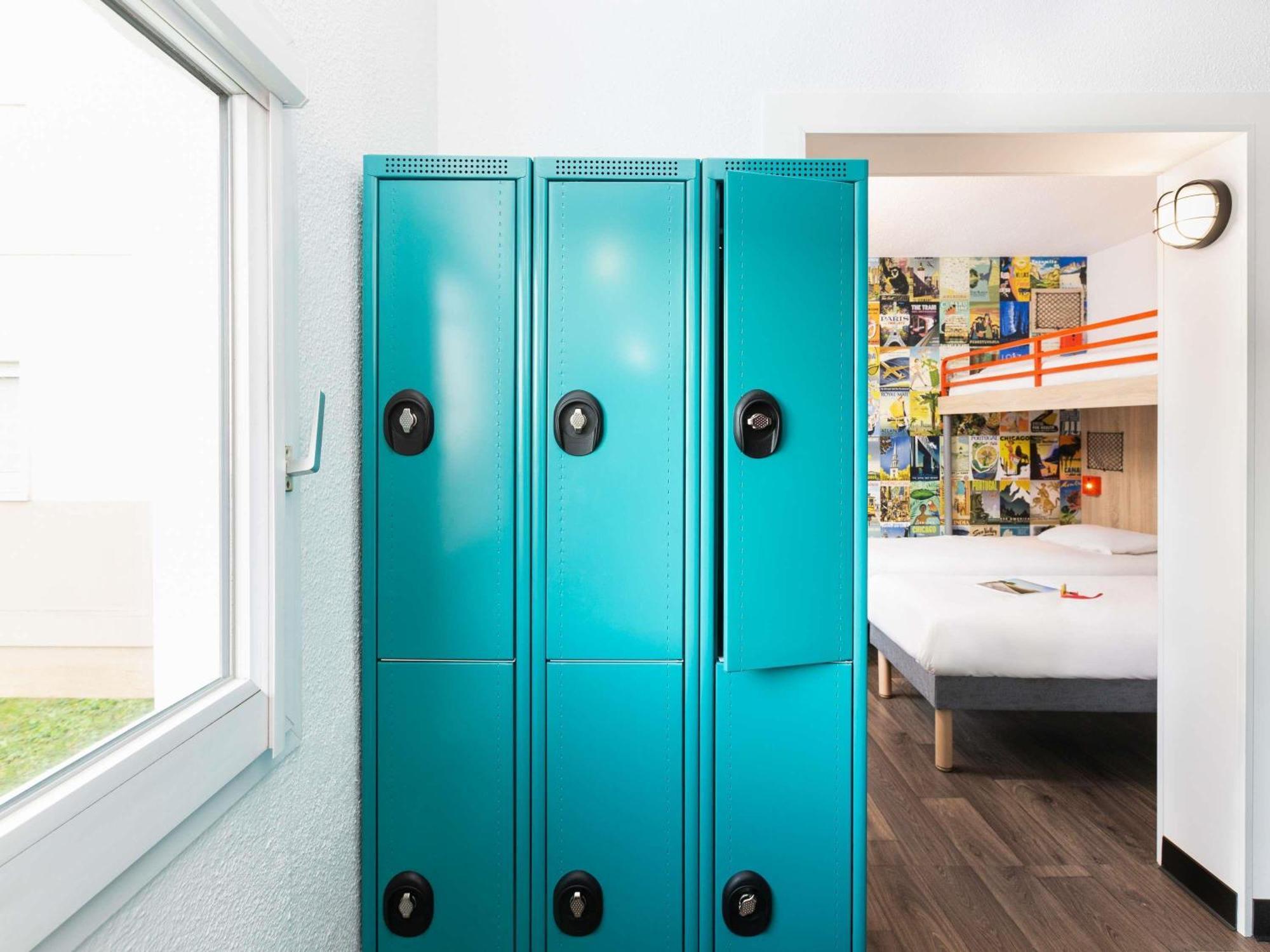 Bed 6-Bed Mixed Dormitory Room