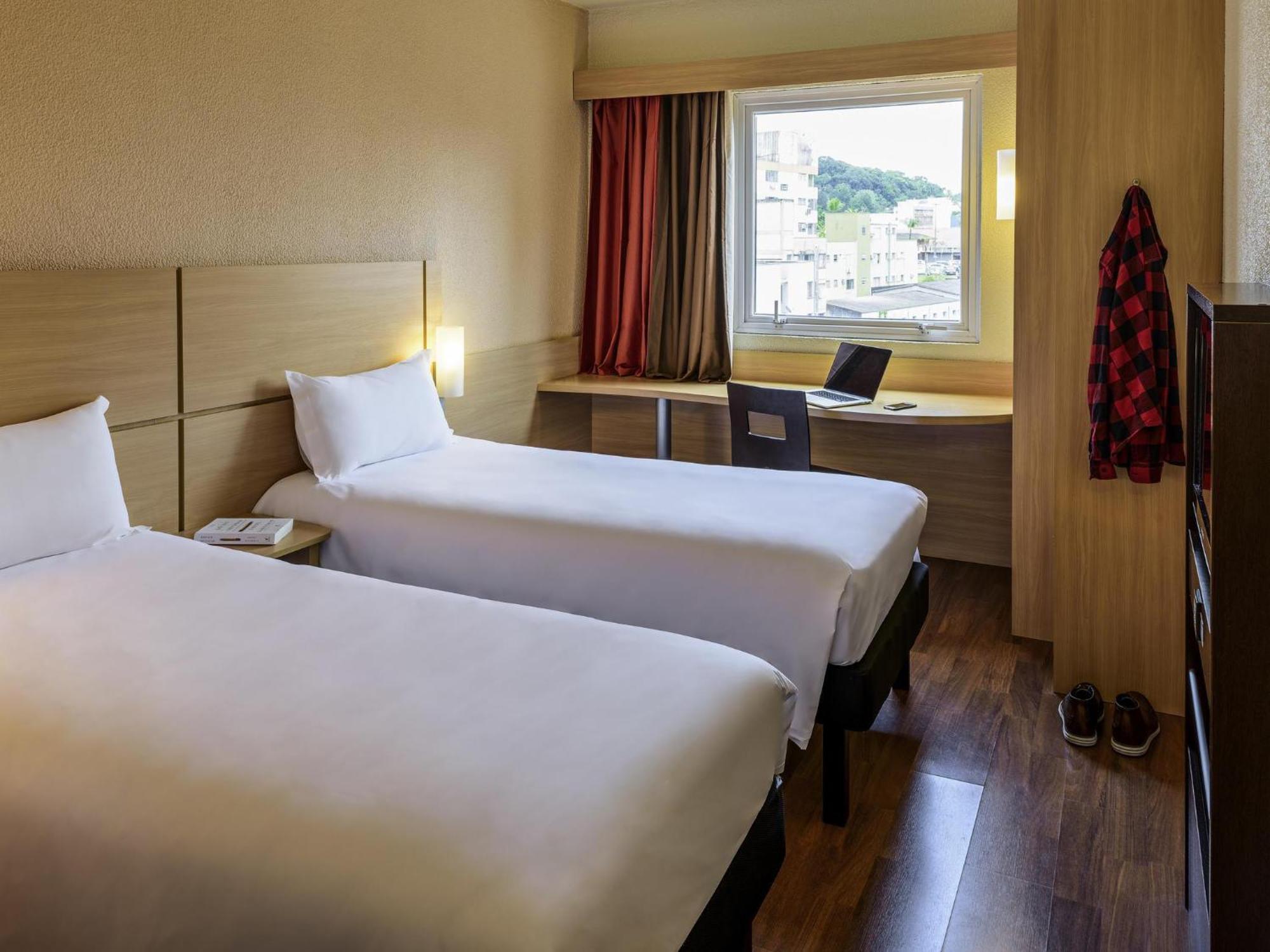 Standard Apartment Two Single Beds