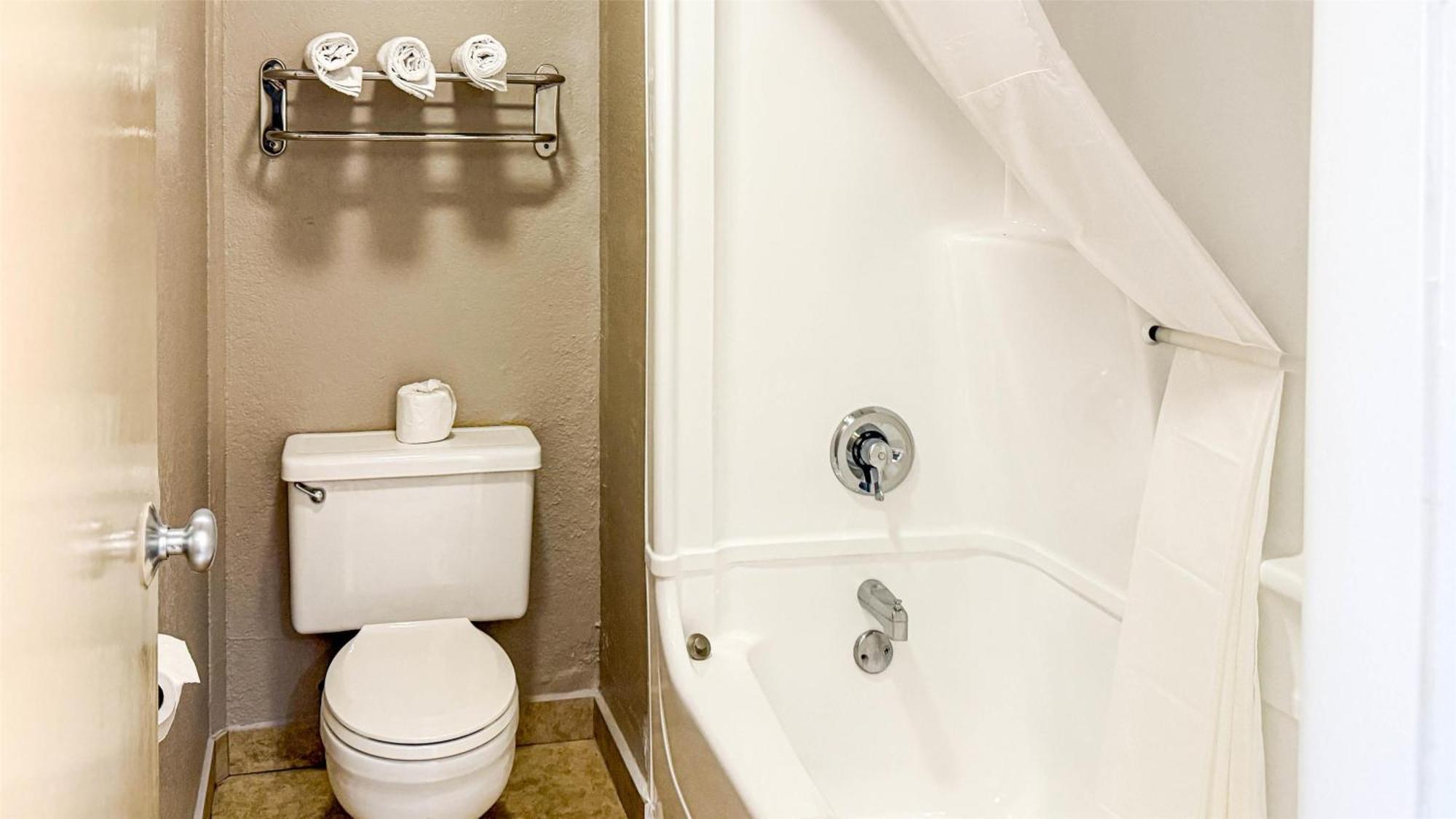 Double Room - Non-Smoking