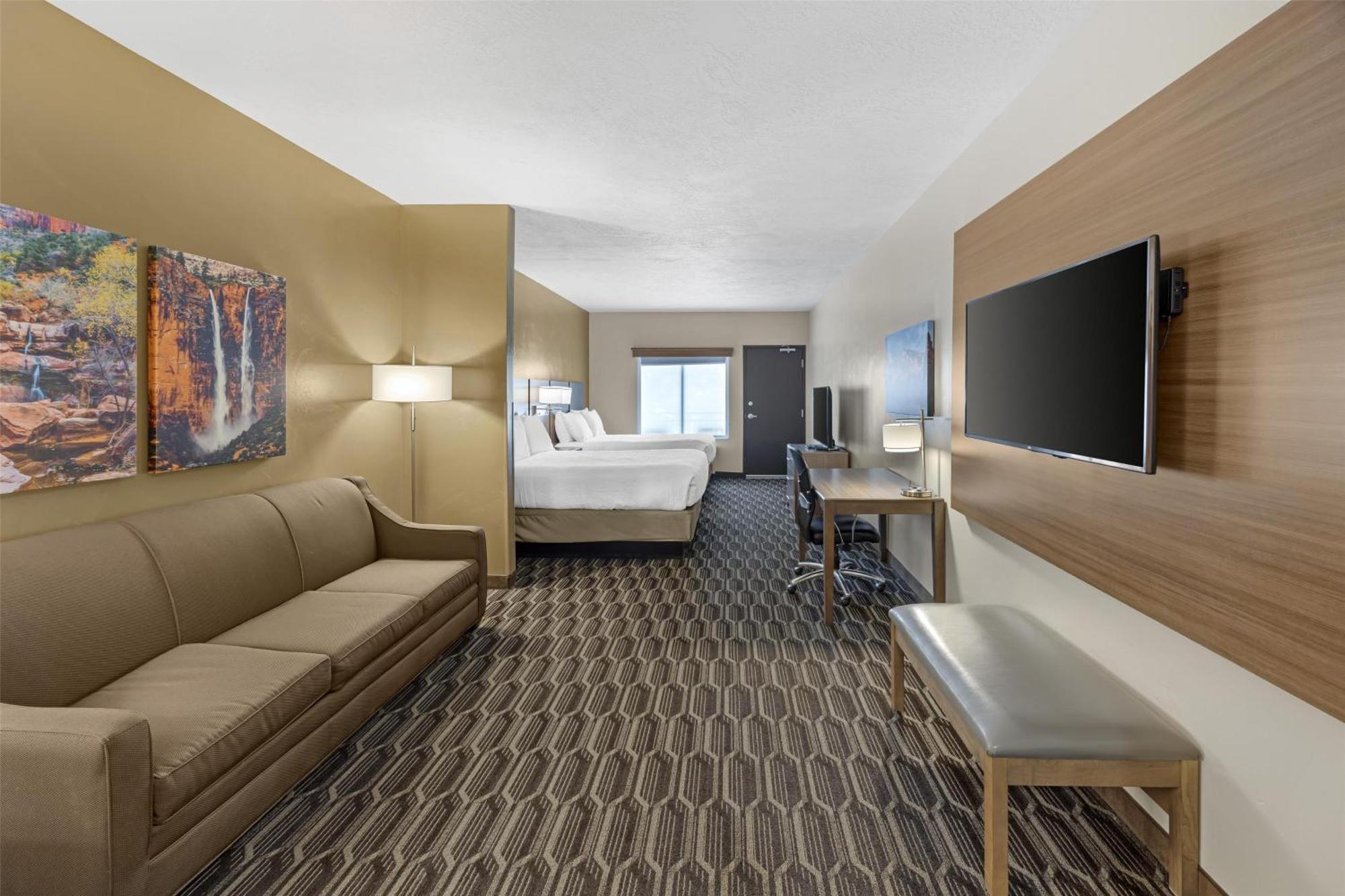 Three-Bedrooms Suite,1705035341:JPEG