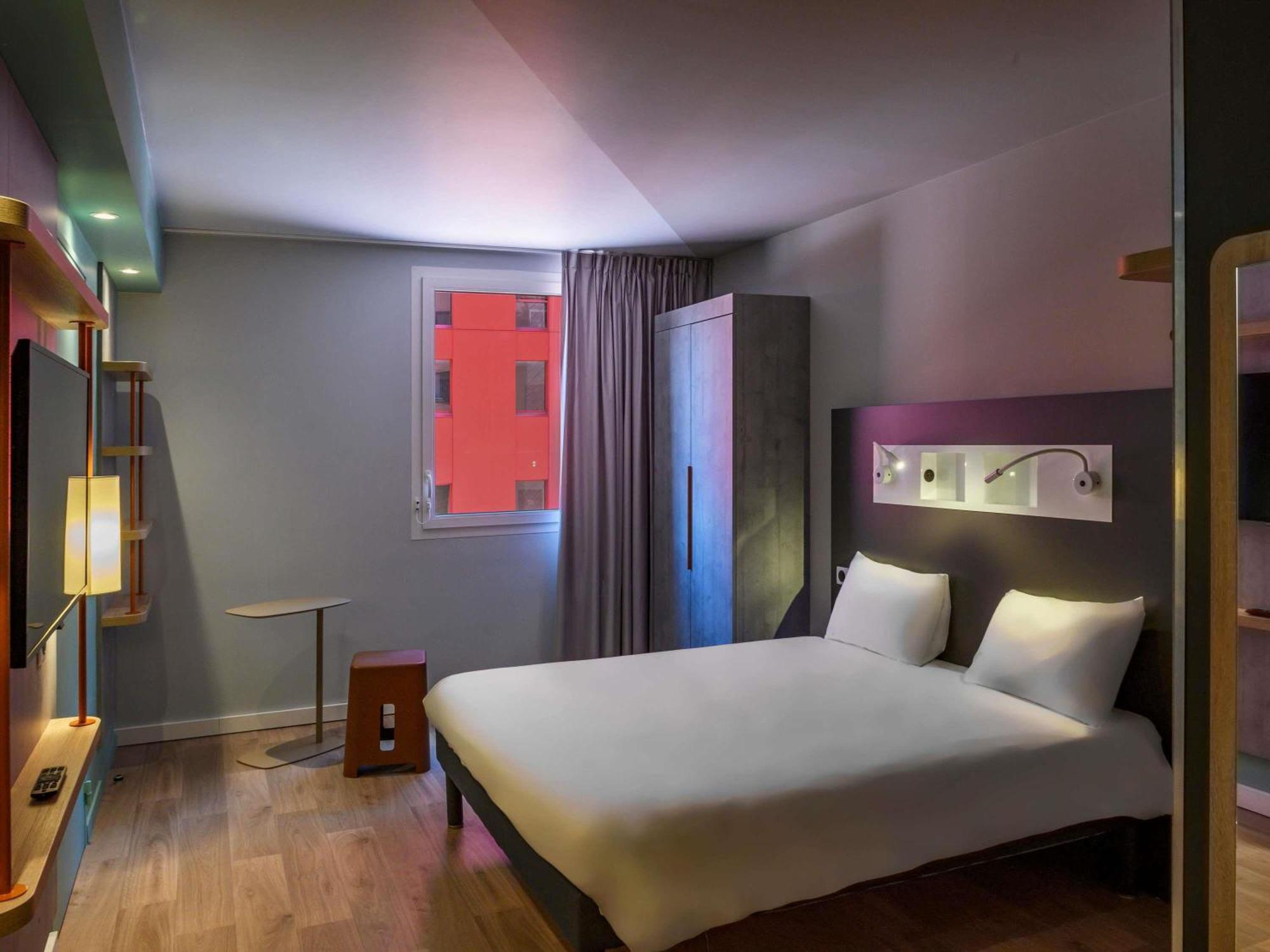Chambre Triple - Accessible aux Personnes à Mobilité Réduite
