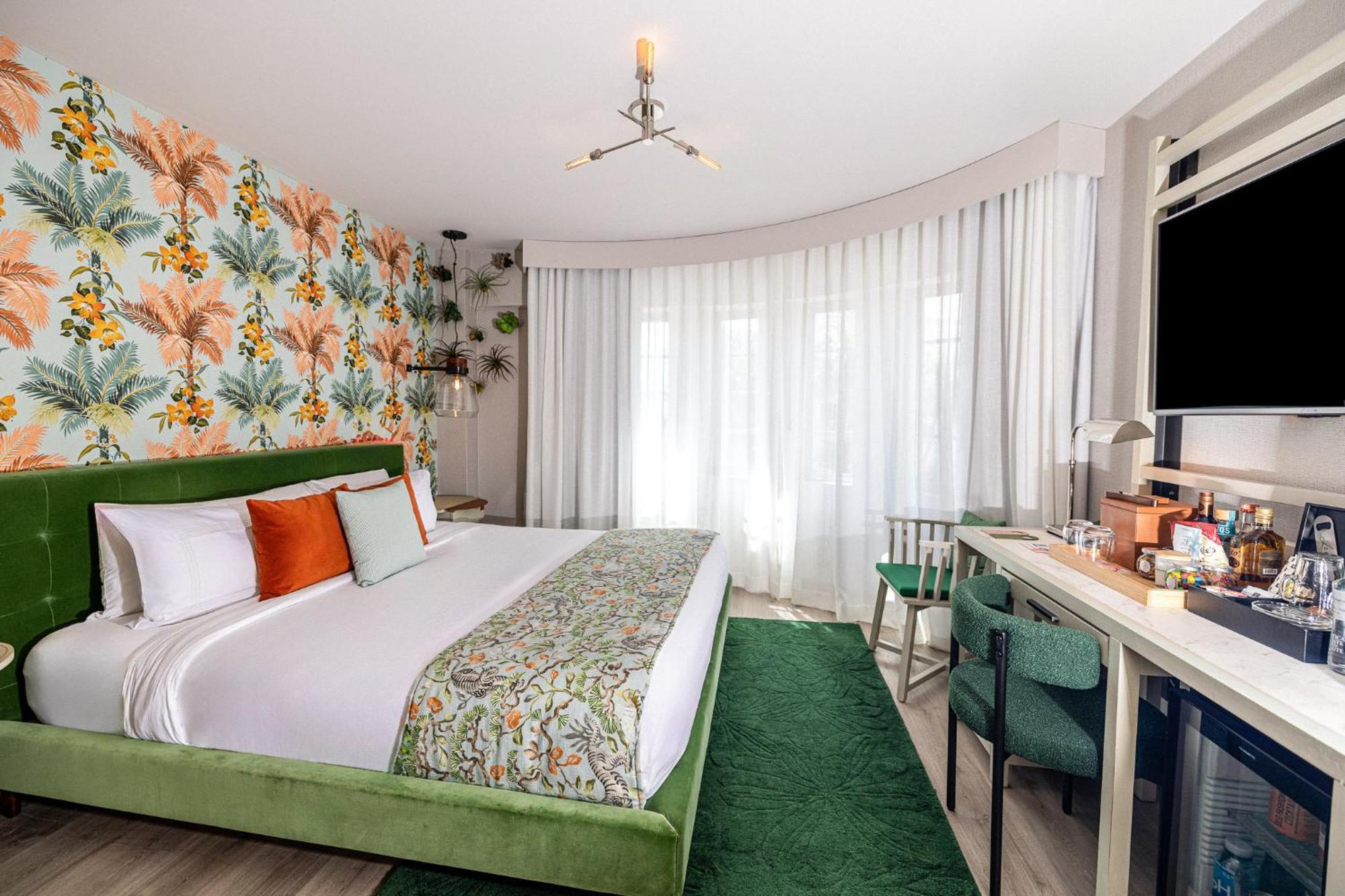 Superior King Room