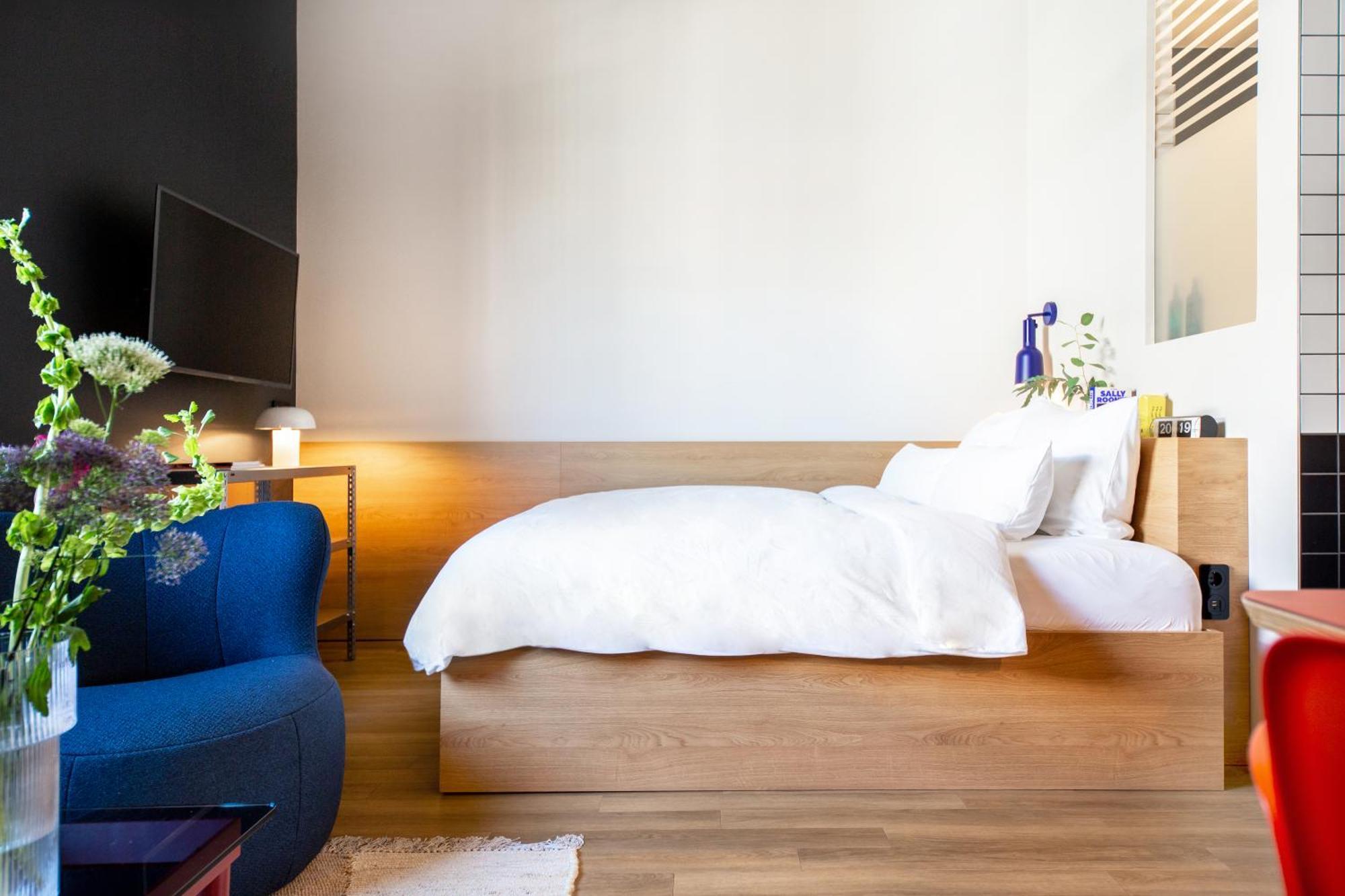 Design Apartment King-Size-Bed