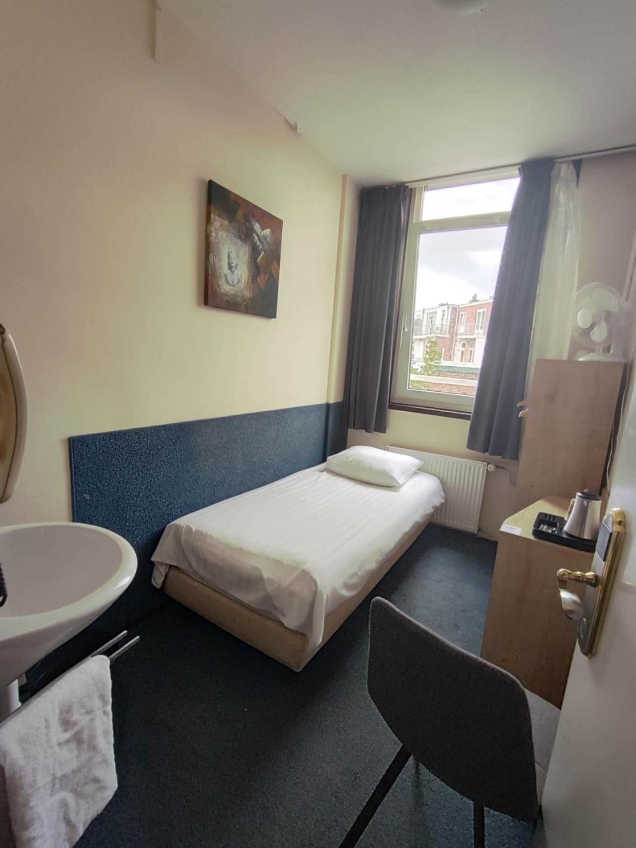 Basic Single Room