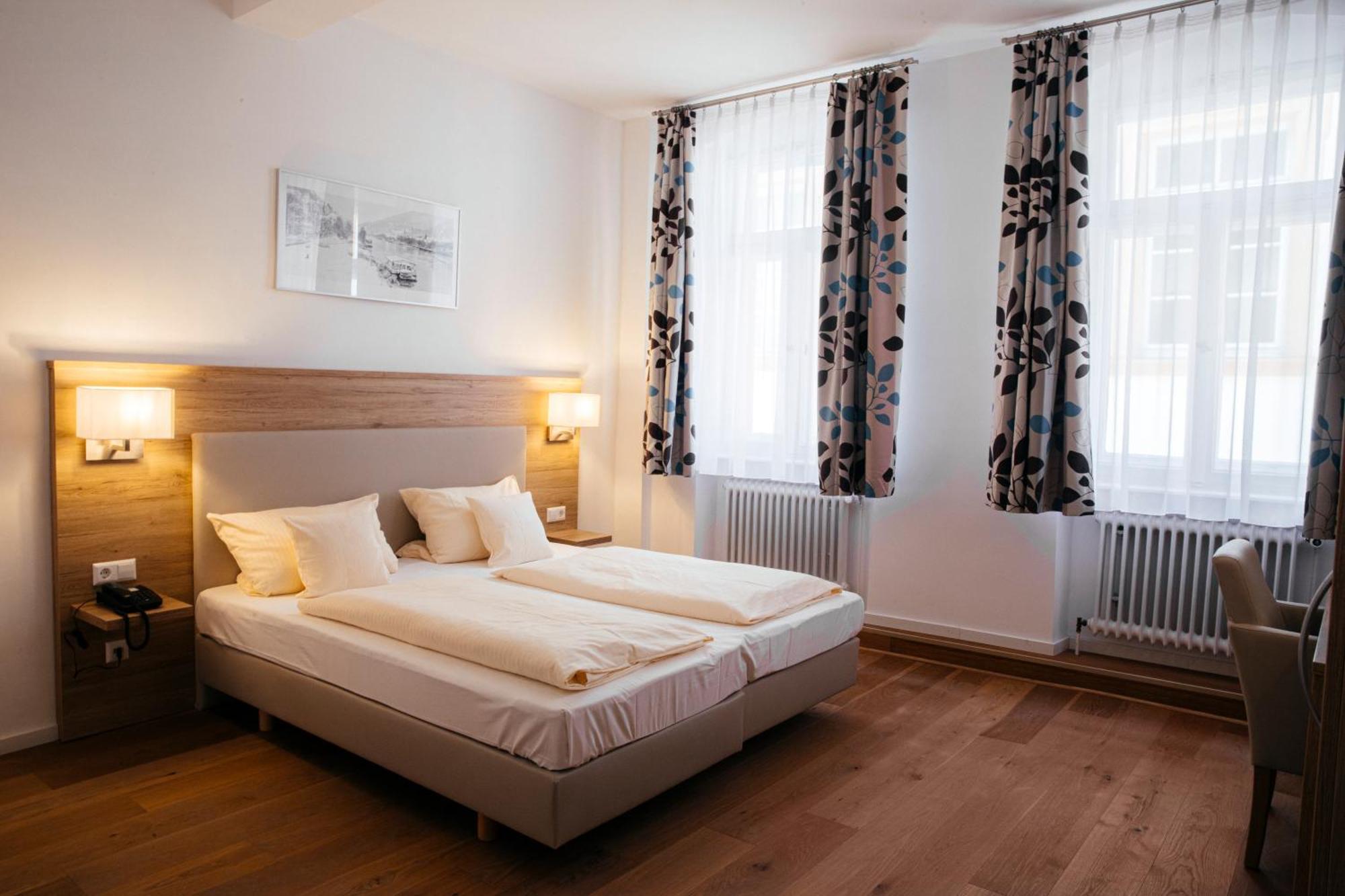 Large Double or Twin Room