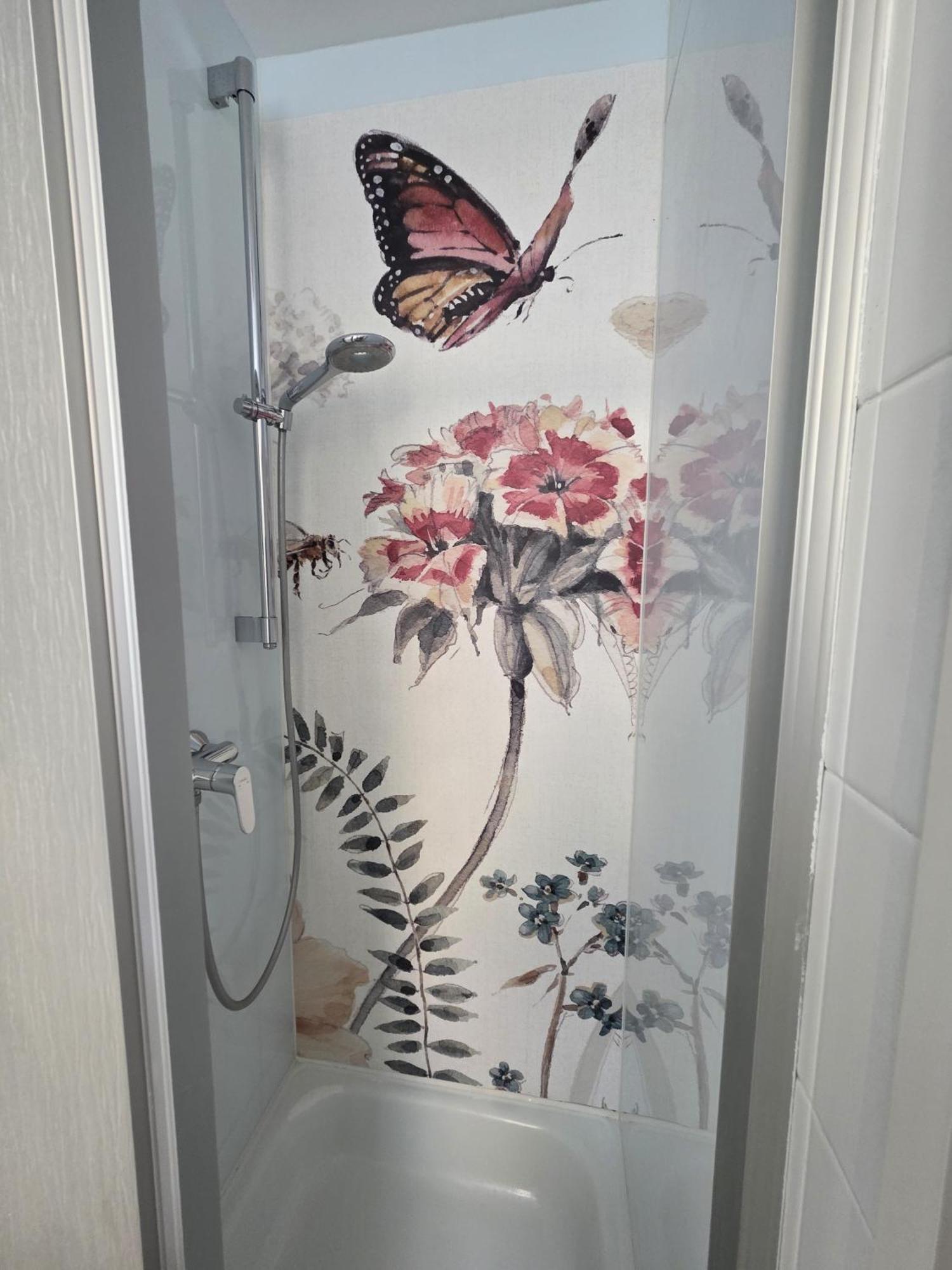 Single Room Private Bathroom