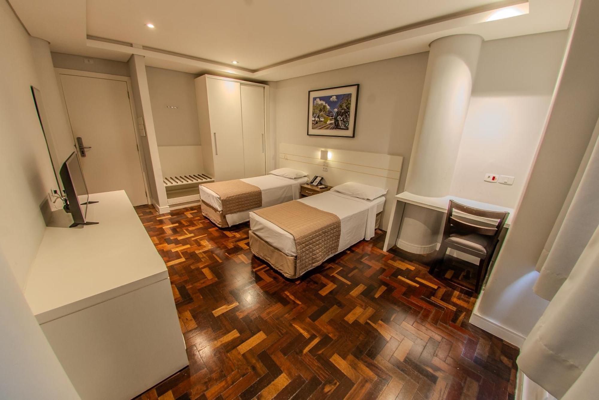 Large Twin Room