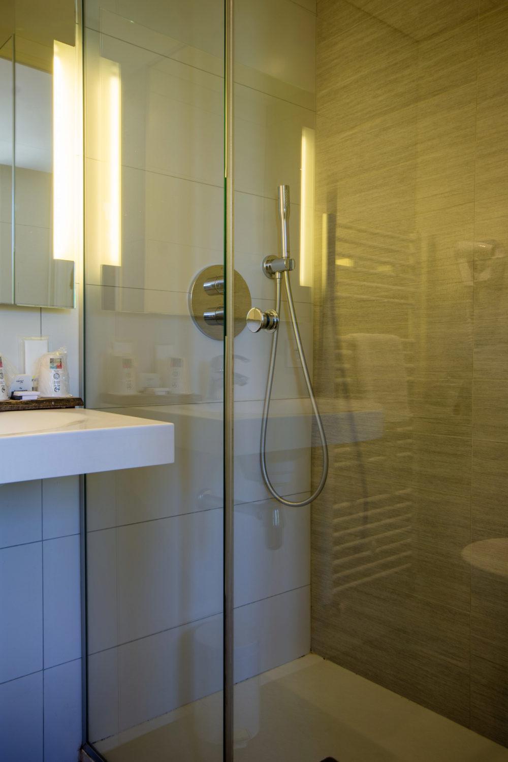 Chambre double supérieure climatisée