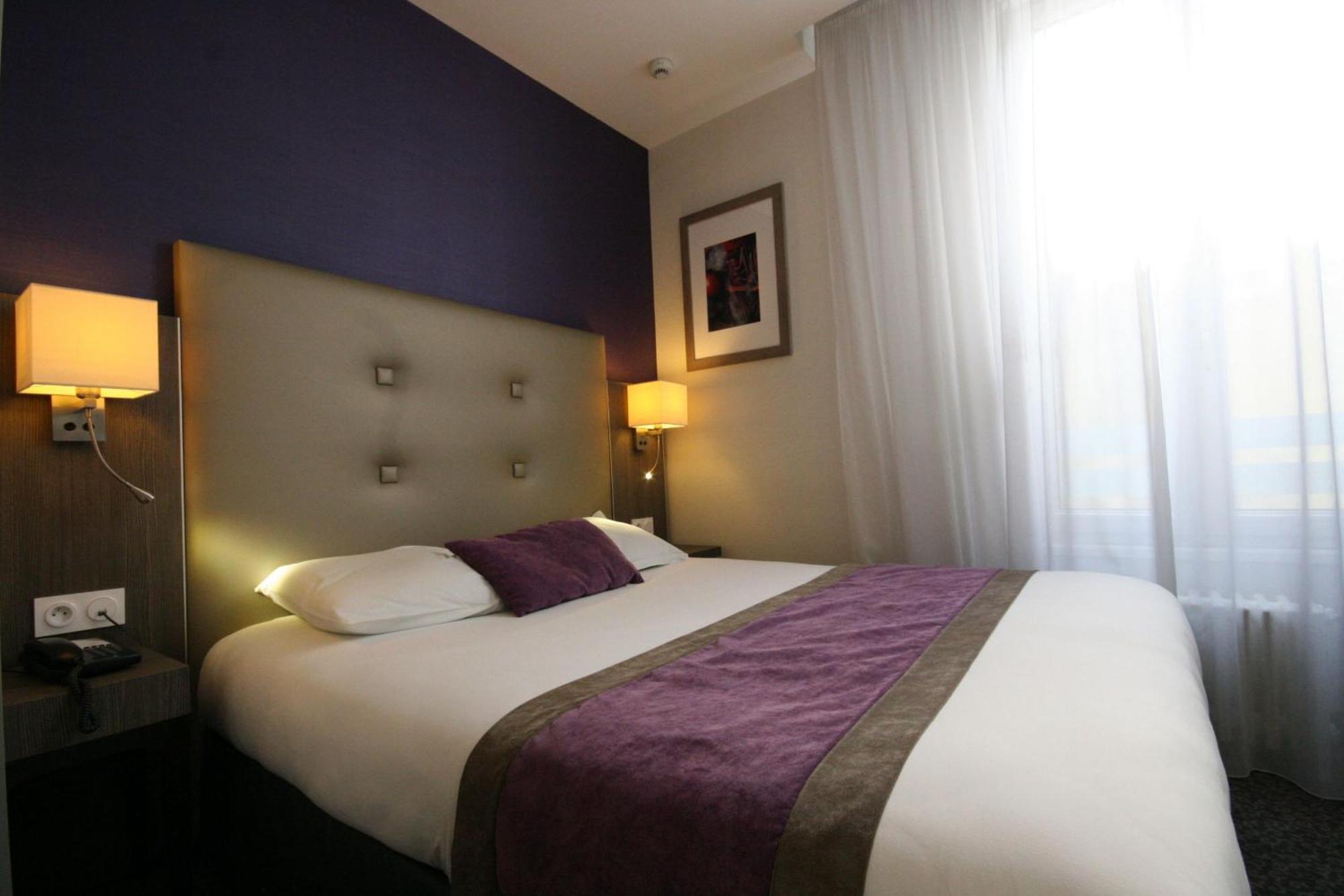 Chambre double supérieure climatisée