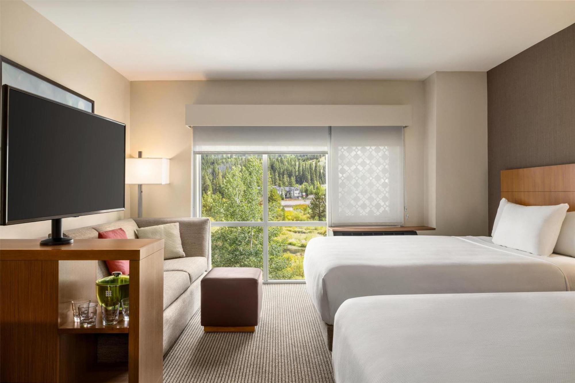 Queen Suite with Two Queen Beds, Sofa Bed and Roll-In Shower - Disability Access