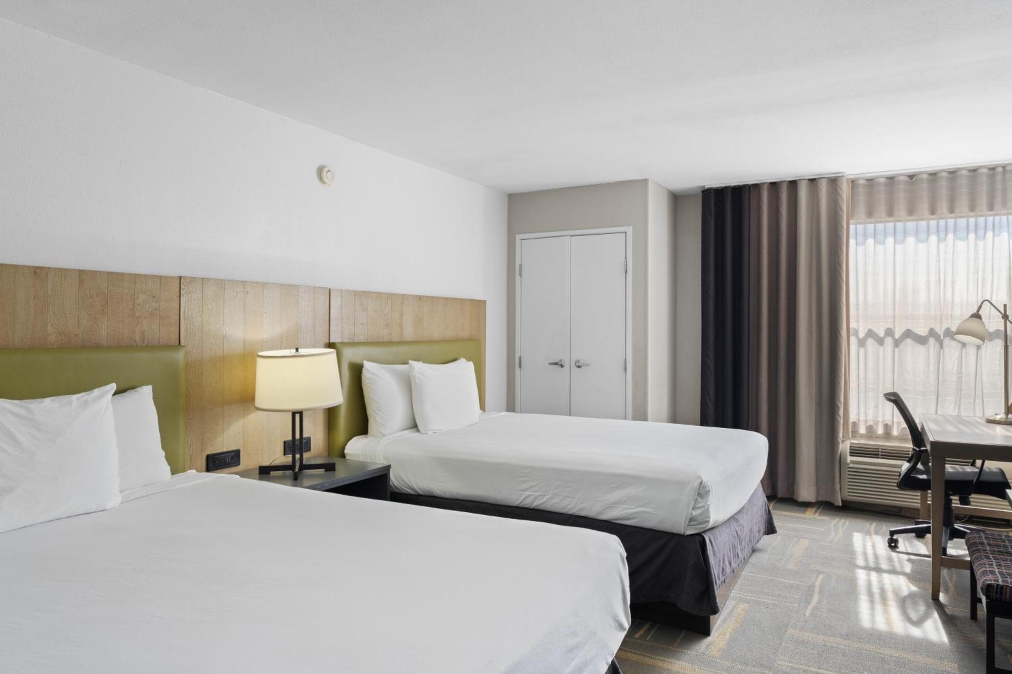 Queen Room Two Queen Beds