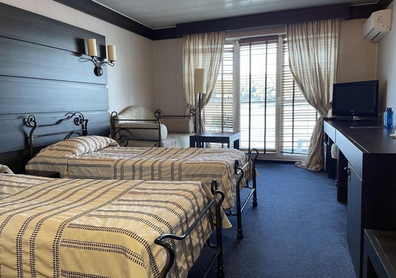 Classic Twin Room River View