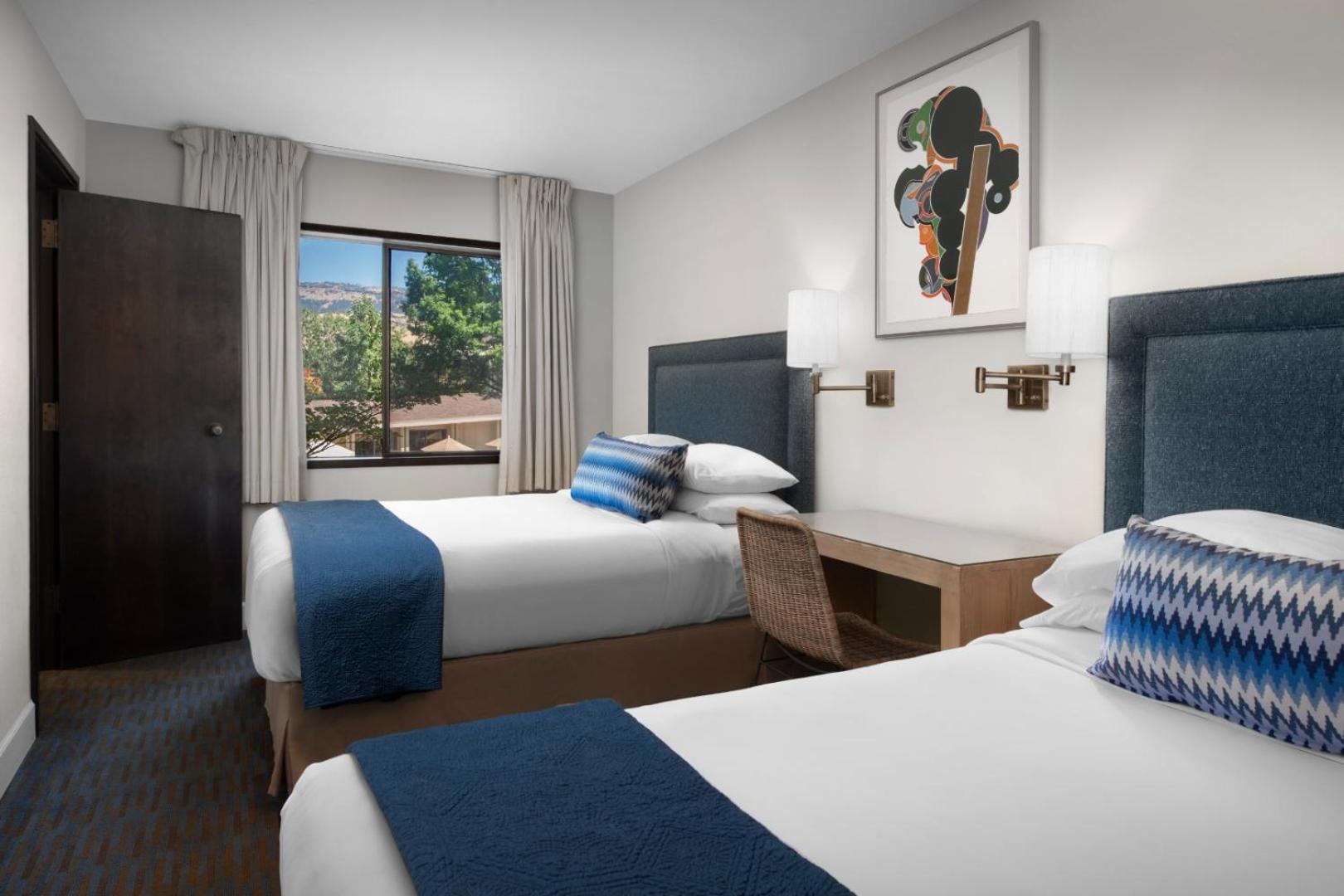 Deluxe Family Suite