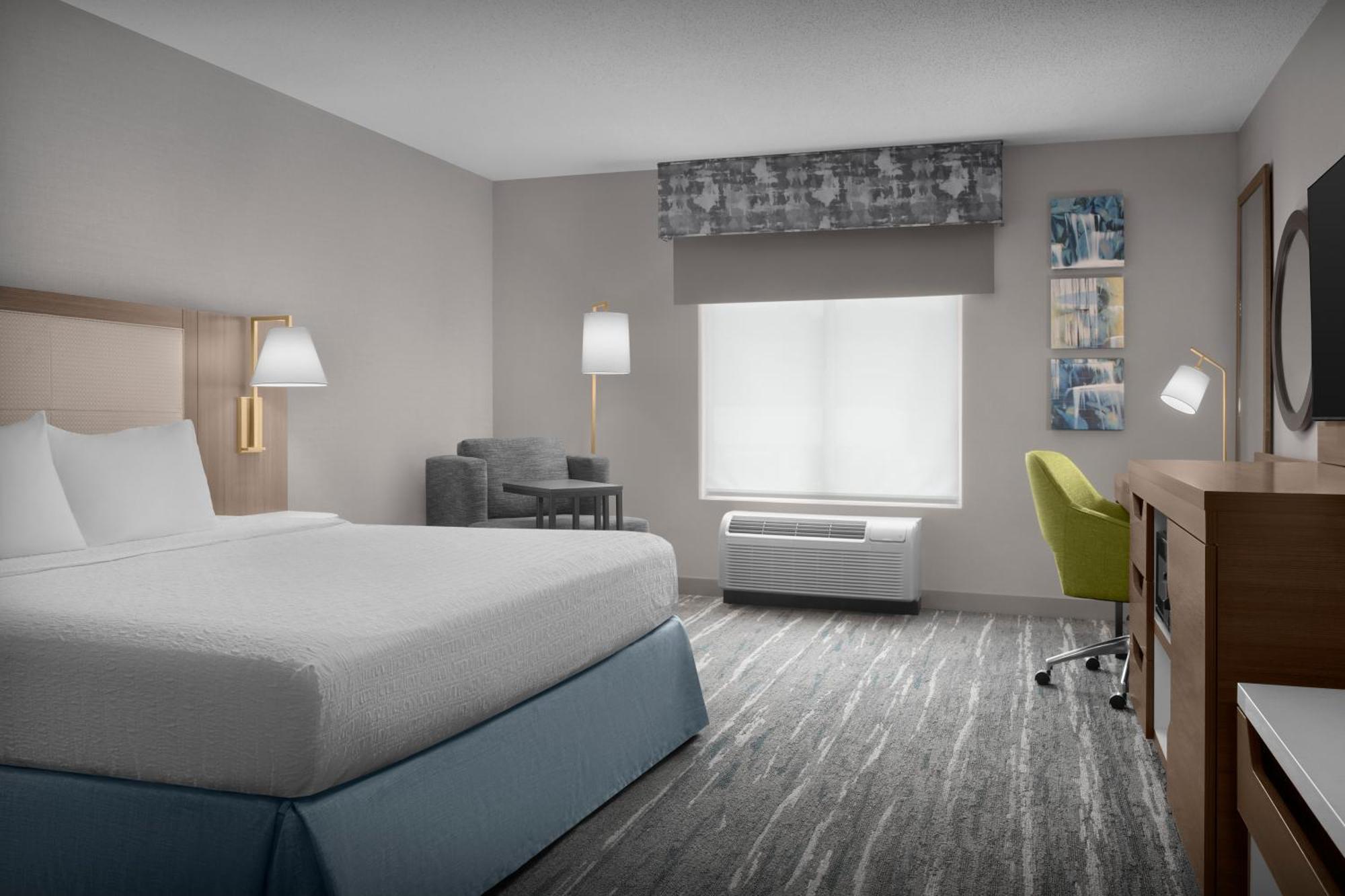 King Room with King Bed - Non-Smoking
