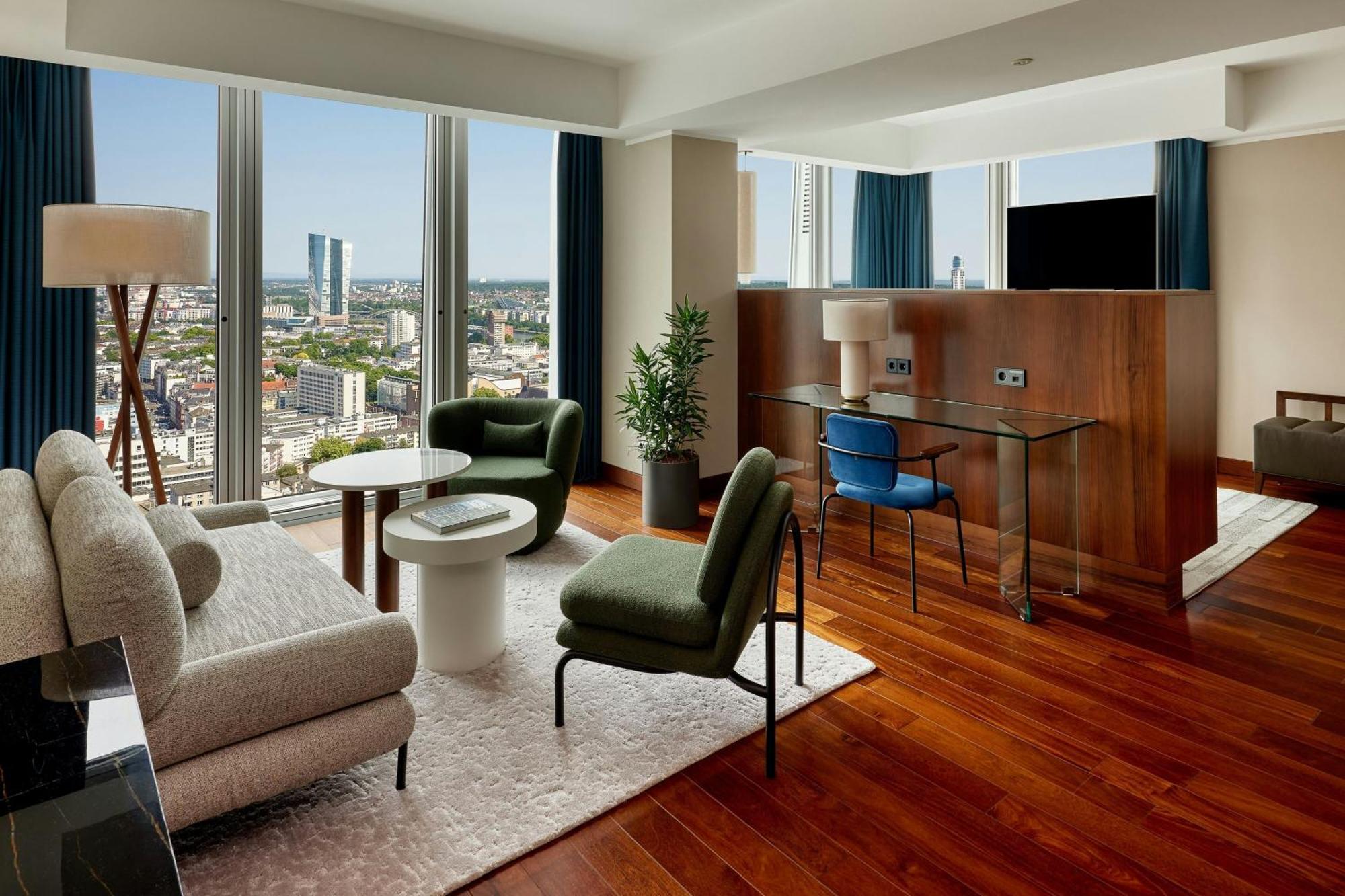 Panoramic Suite