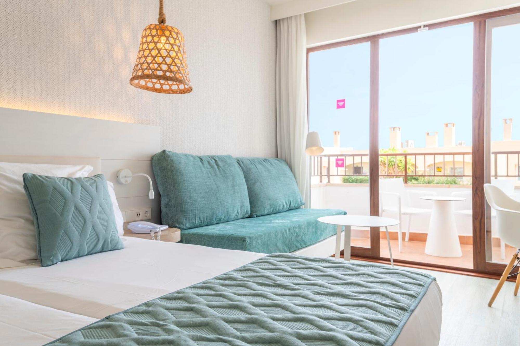 Superior Double Room Partial Sea View