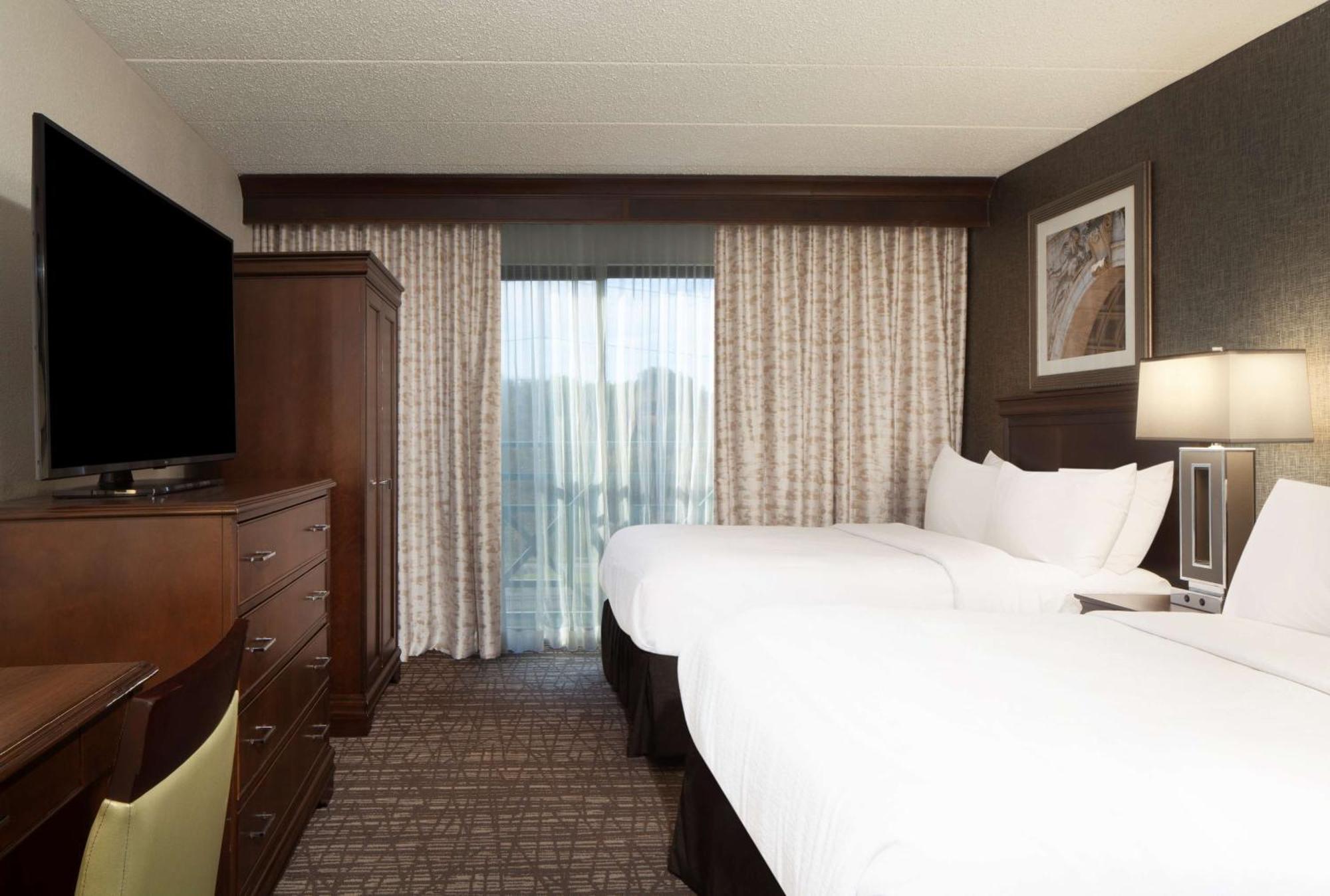 Suite Two Double Beds Non-Smoking