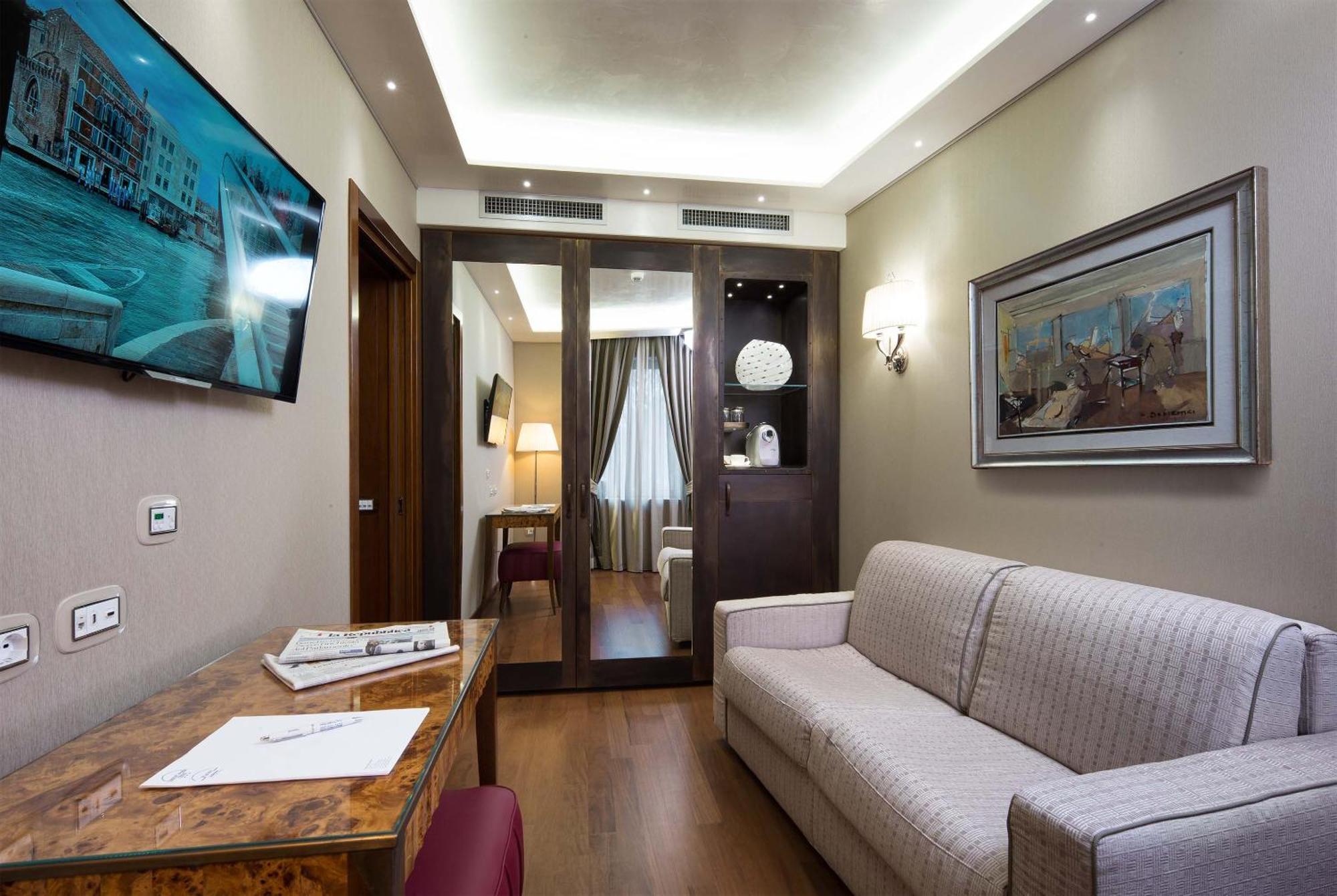 Suite City View