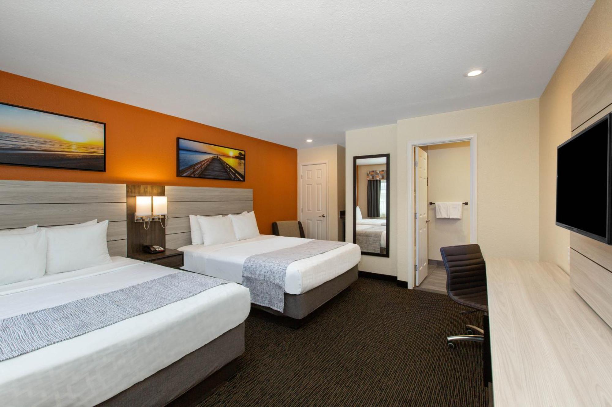 Queen Room Two Queen Beds Non-Smoking