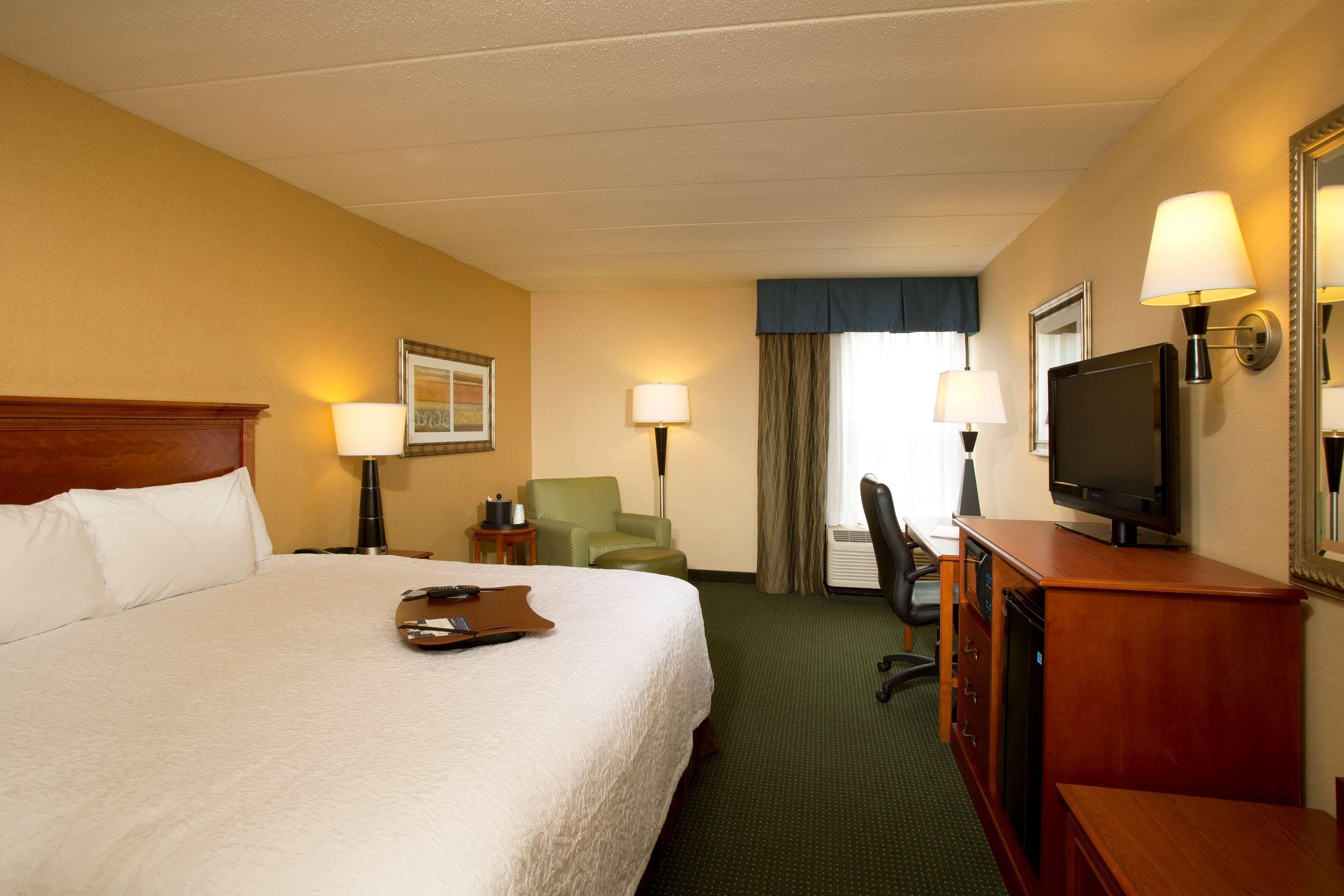 King Room Mobility Access or Non-Smoking