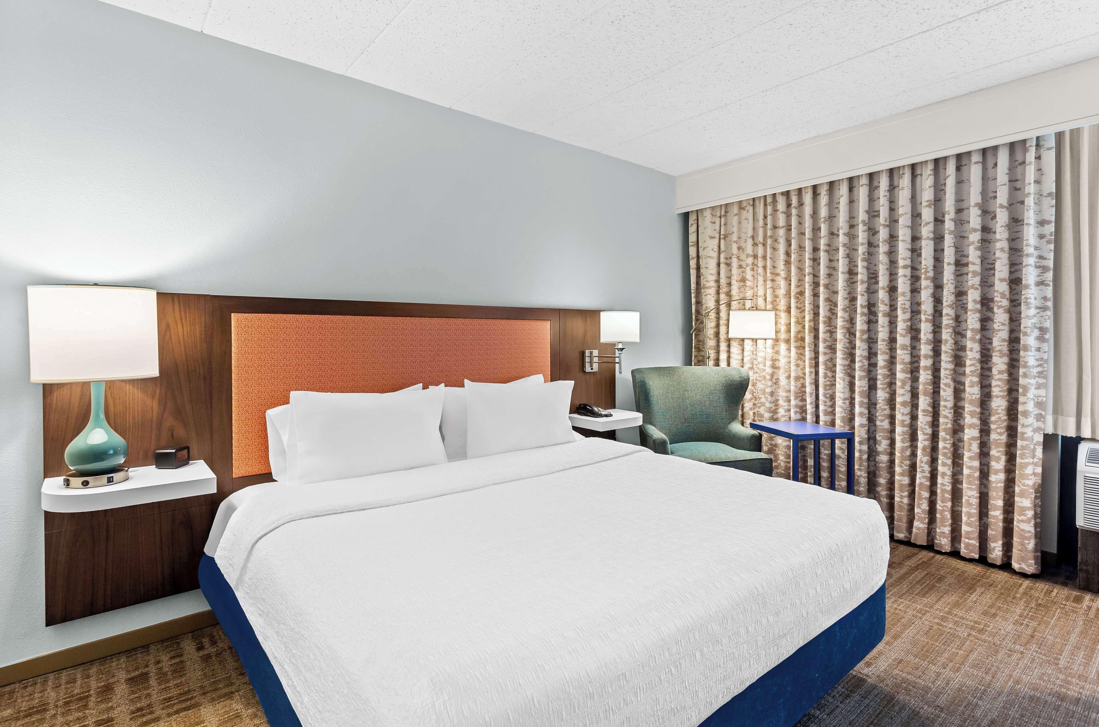 King Room Roll Shower Mobility Hearing Access or Non-Smoking