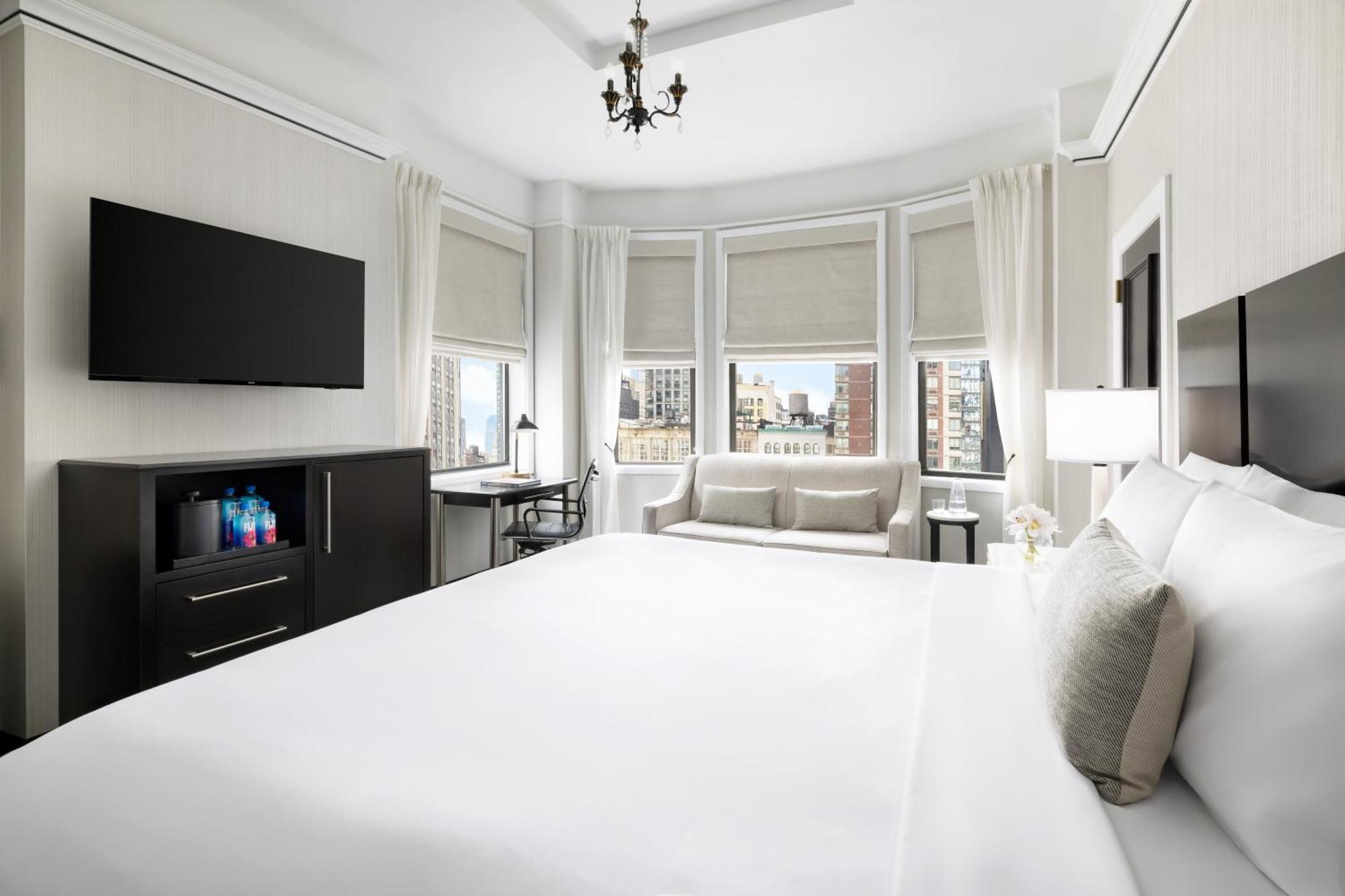 Deluxe King Room Sofa Bed