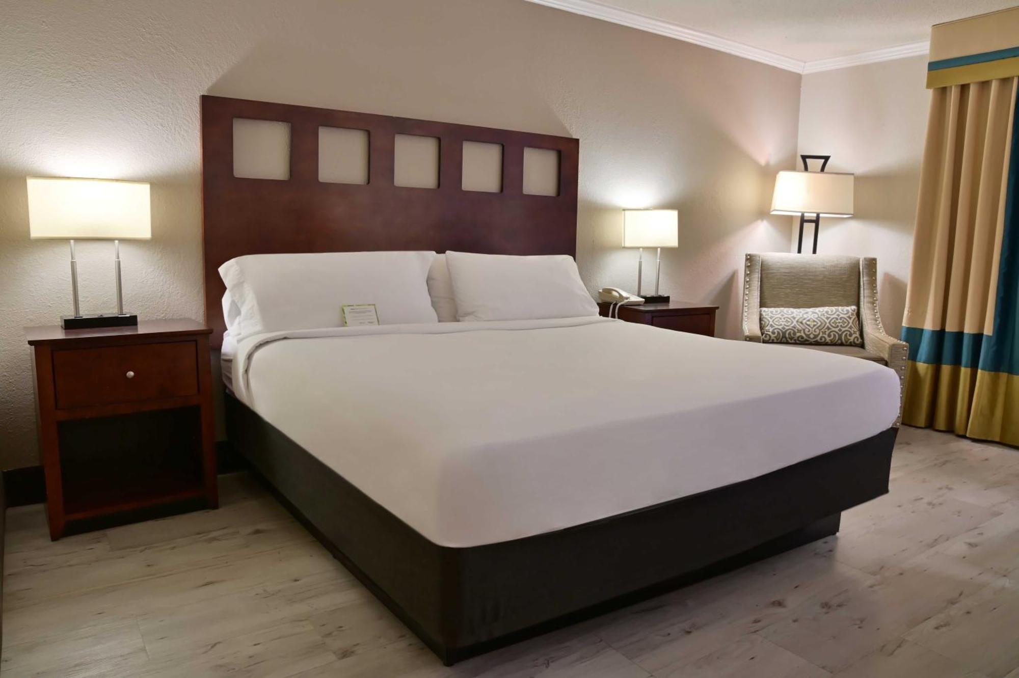 King bed Non-Smoking