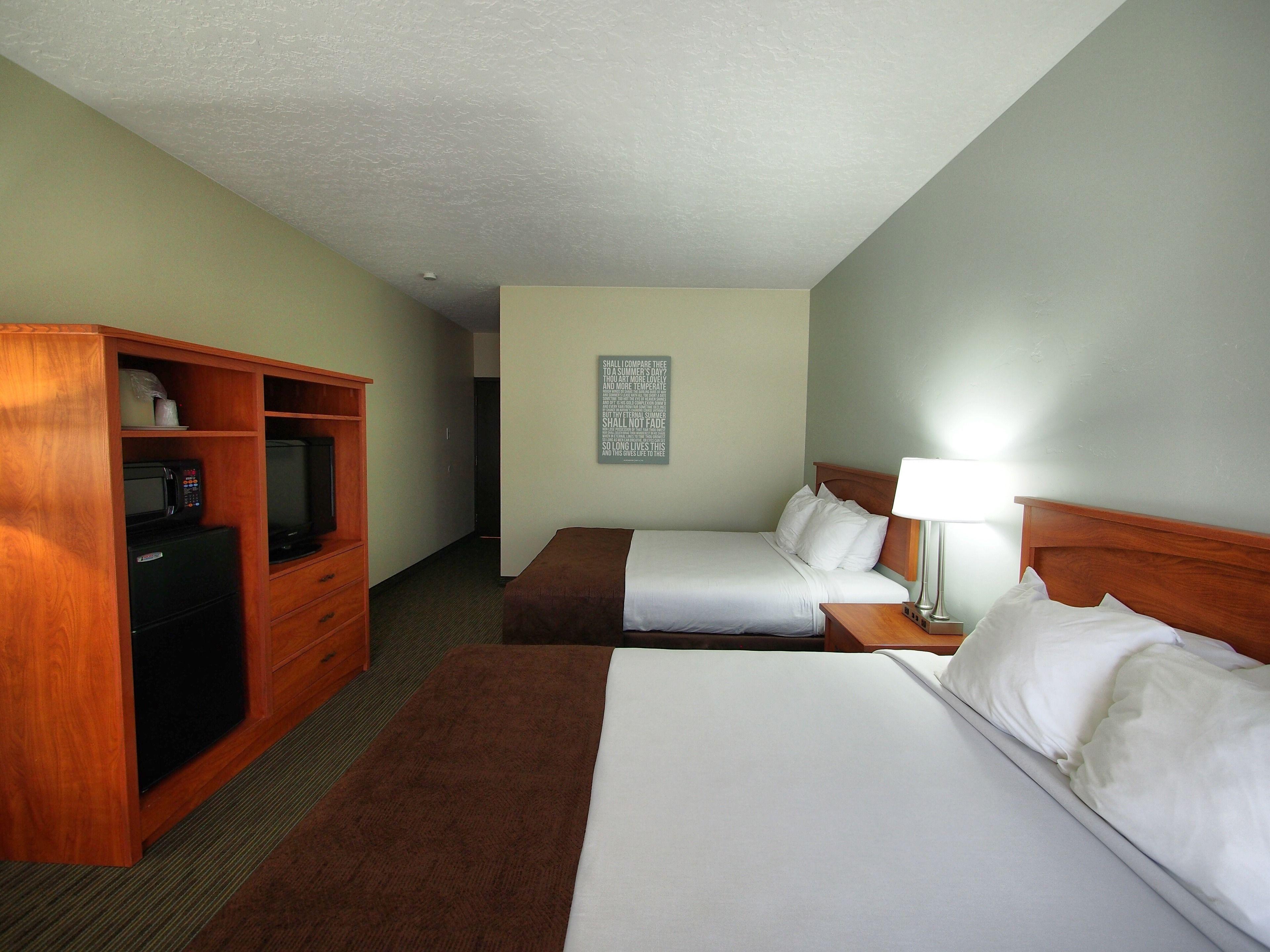 Queen Room Two Queen Beds Non-Smoking