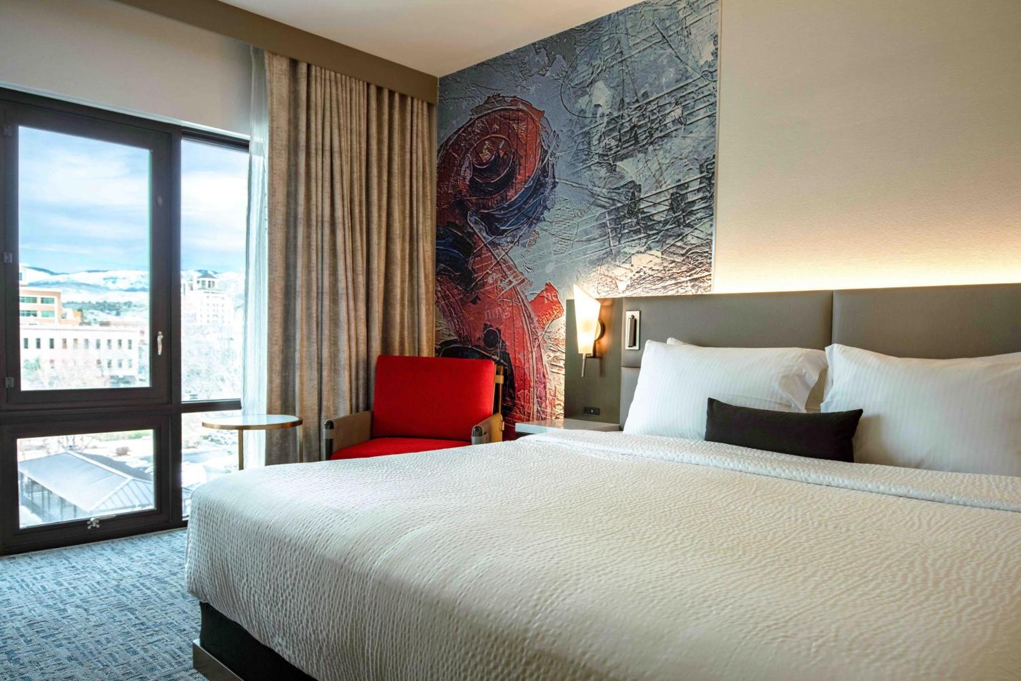 Capitol King Room