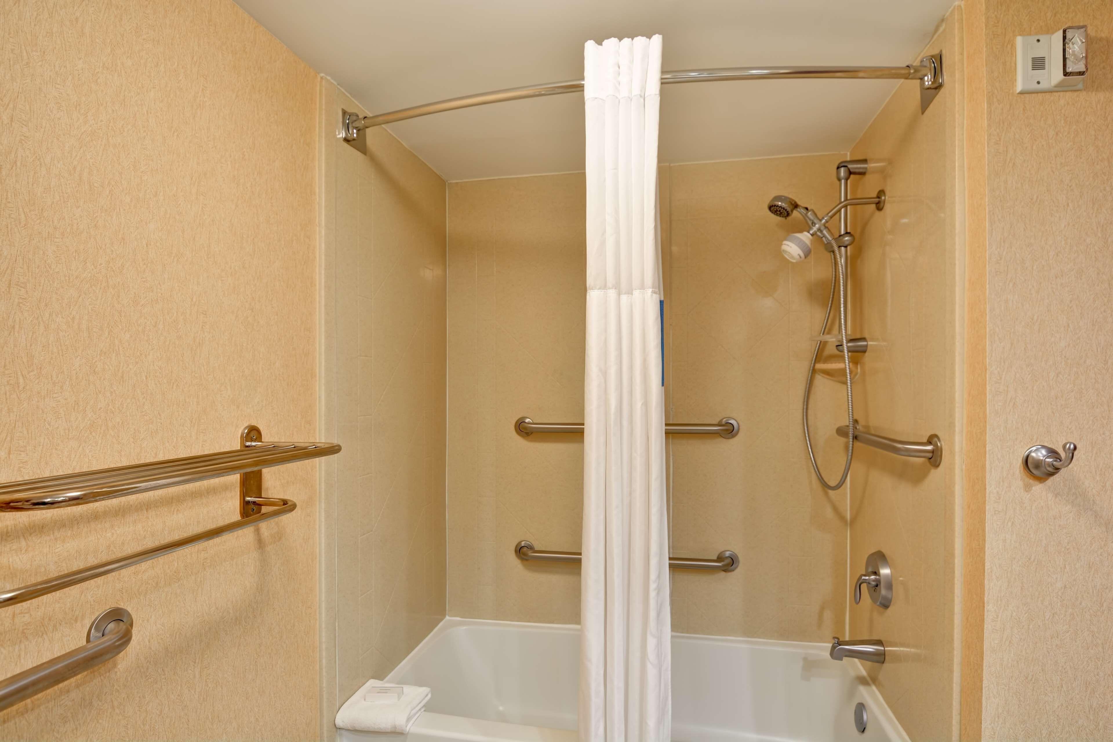 Queen Room Mobility Access or Non-Smoking