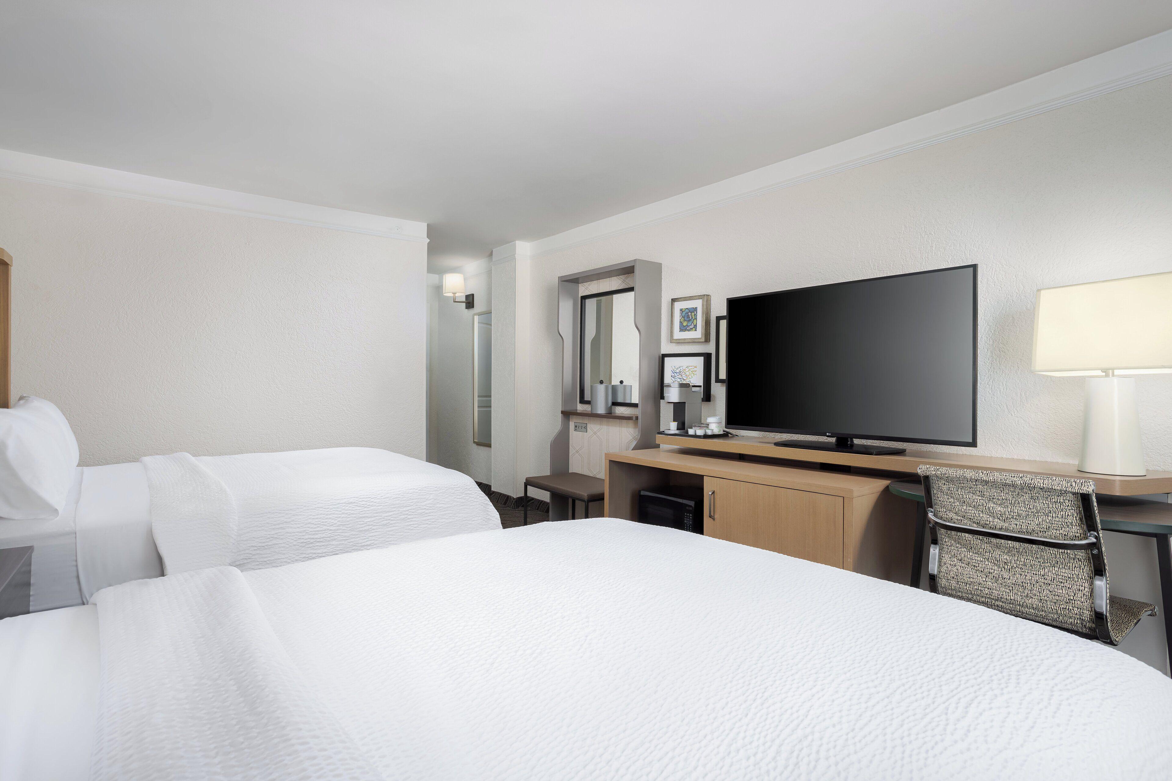 Standard Queen Room Two Queen Beds