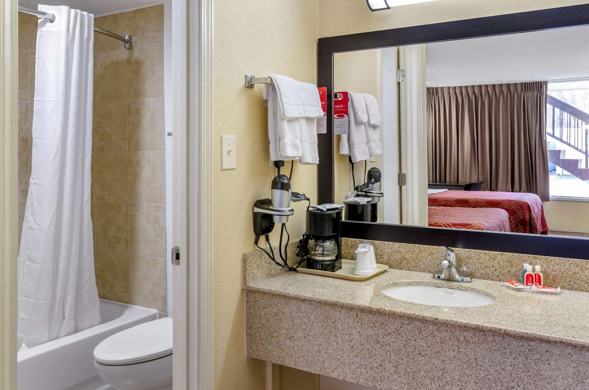 Double Room Two Double Beds Non-Smoking