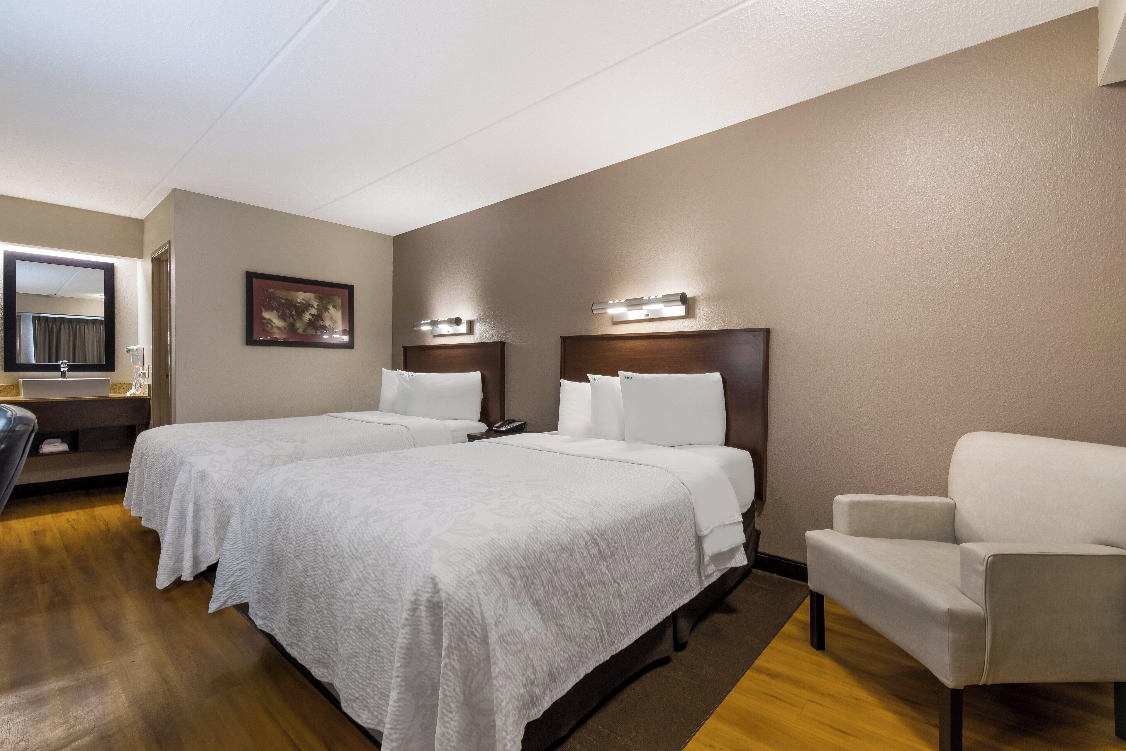 Deluxe Room Two Double Beds Smoke