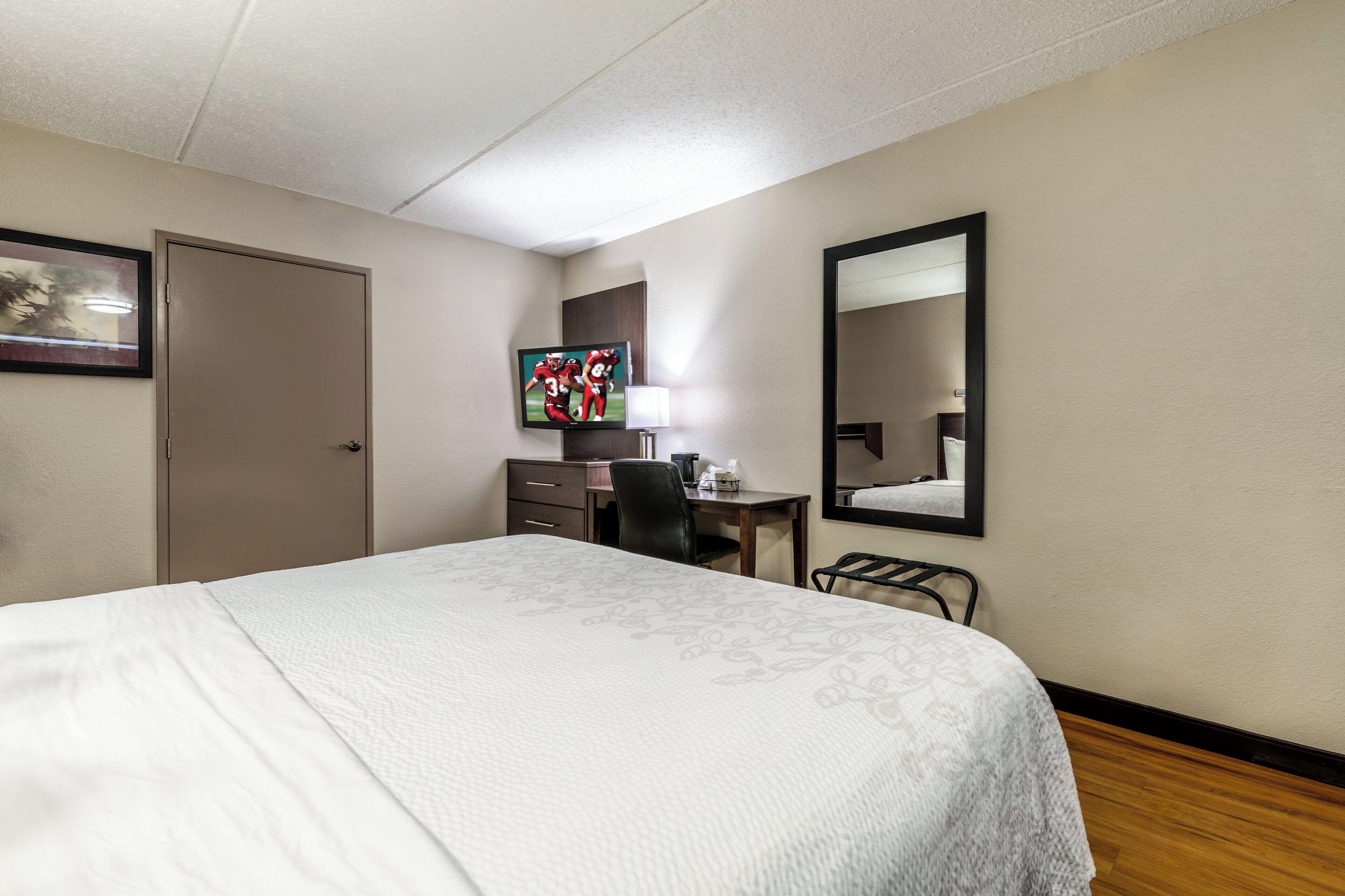 Deluxe King Room Disability Access Smoke