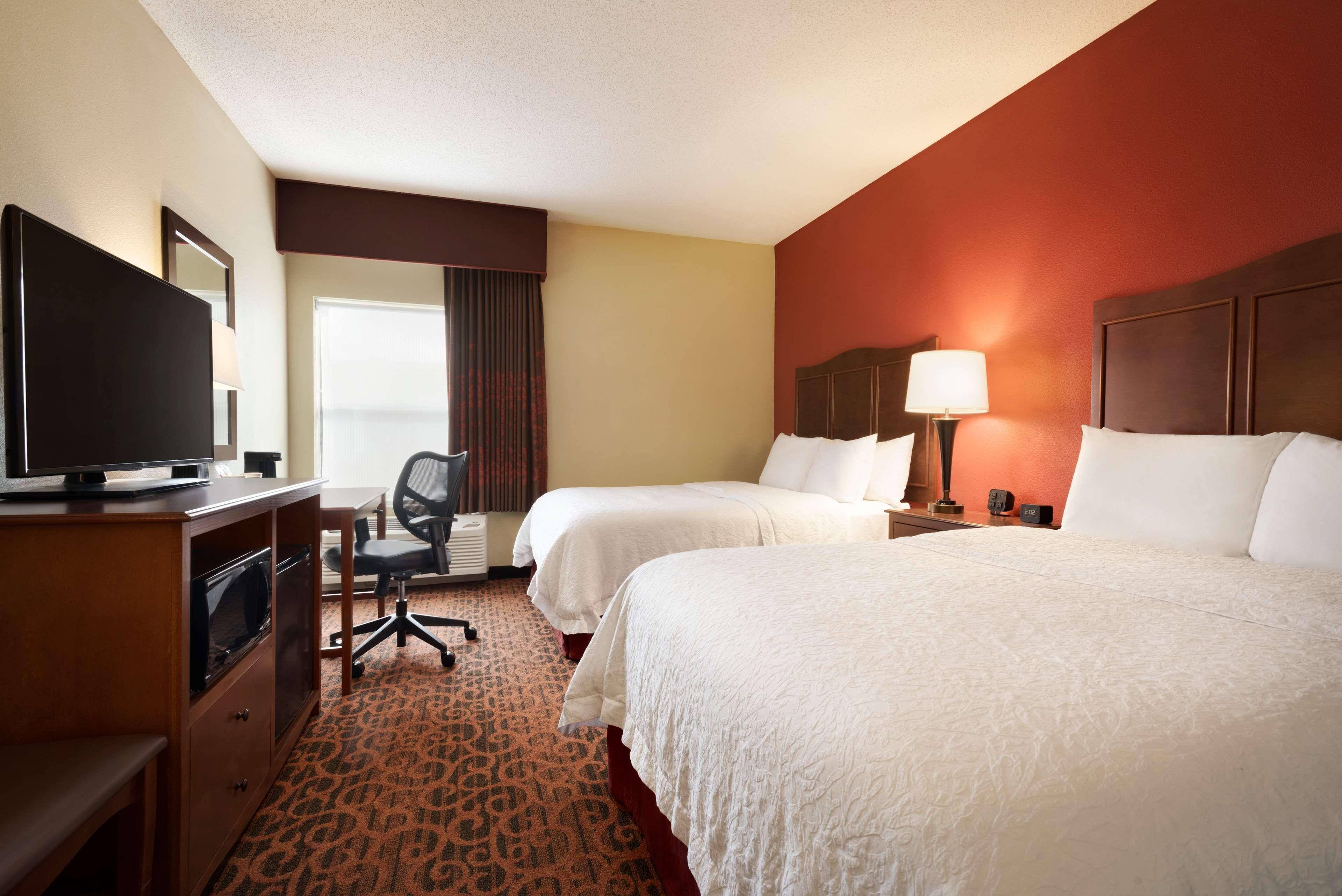 Queen Room Two Queen Beds Mobility Access or Non-Smoking