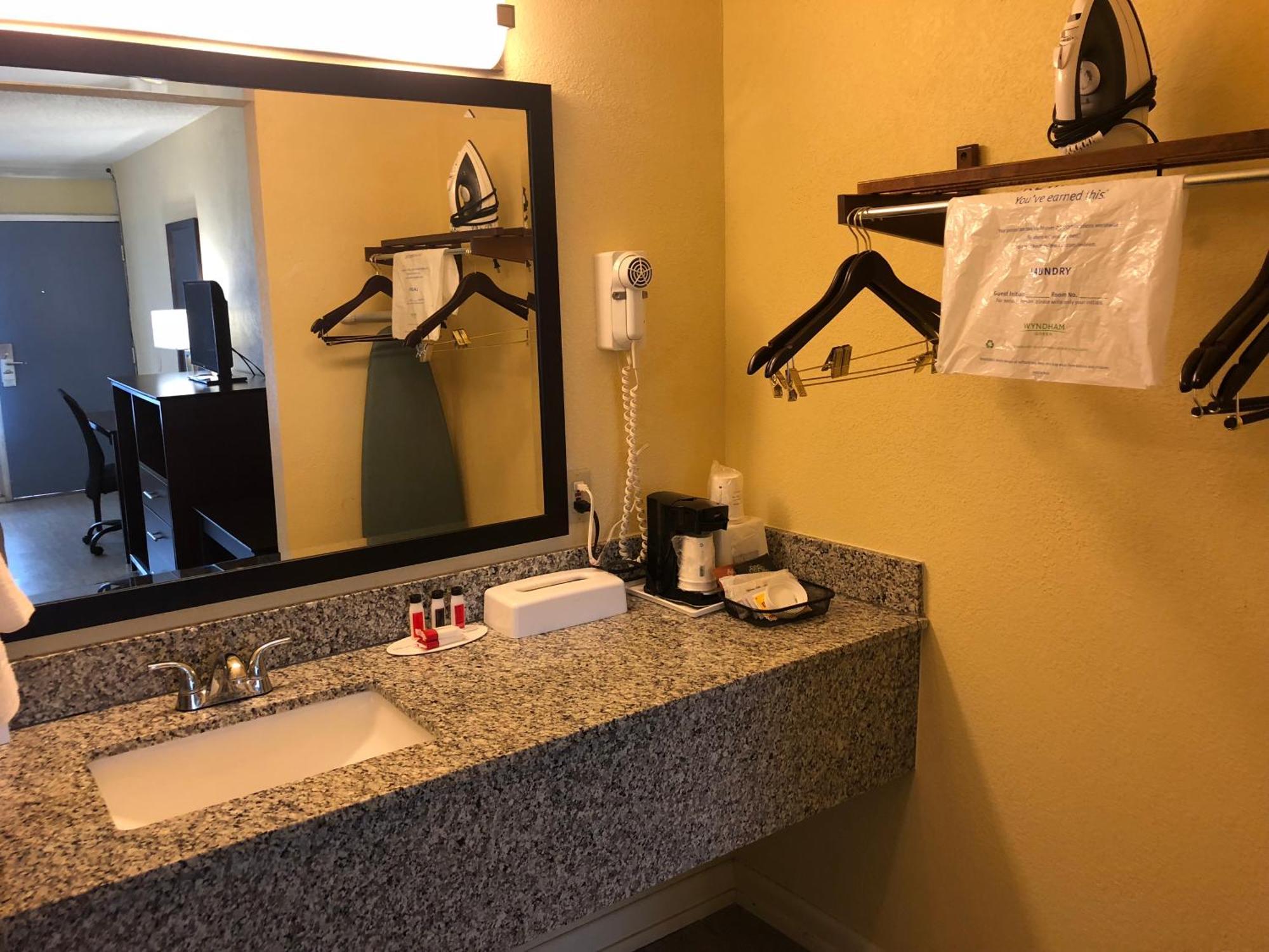 King Room First Floor or Non-Smoking