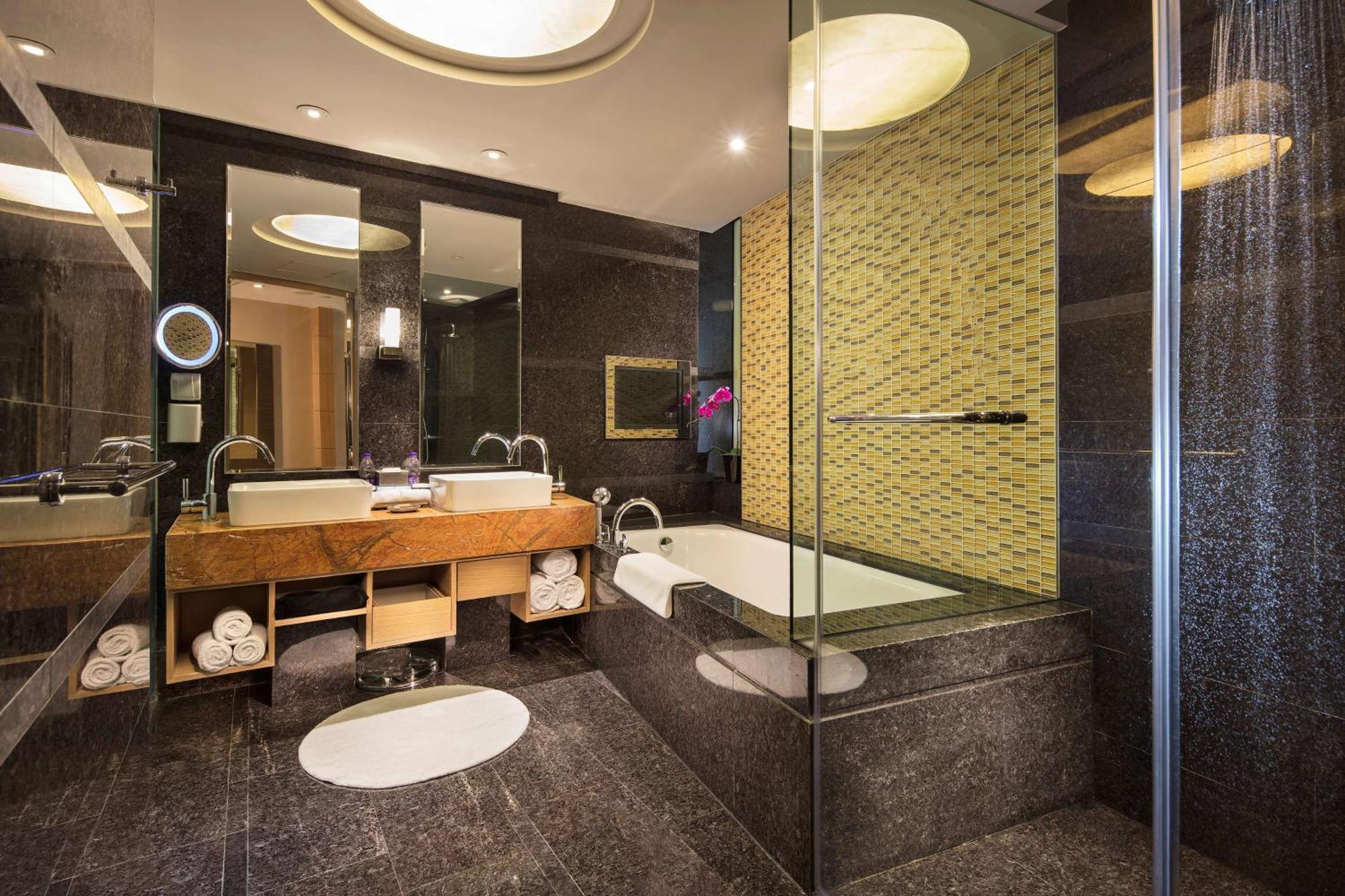 Executive King Room