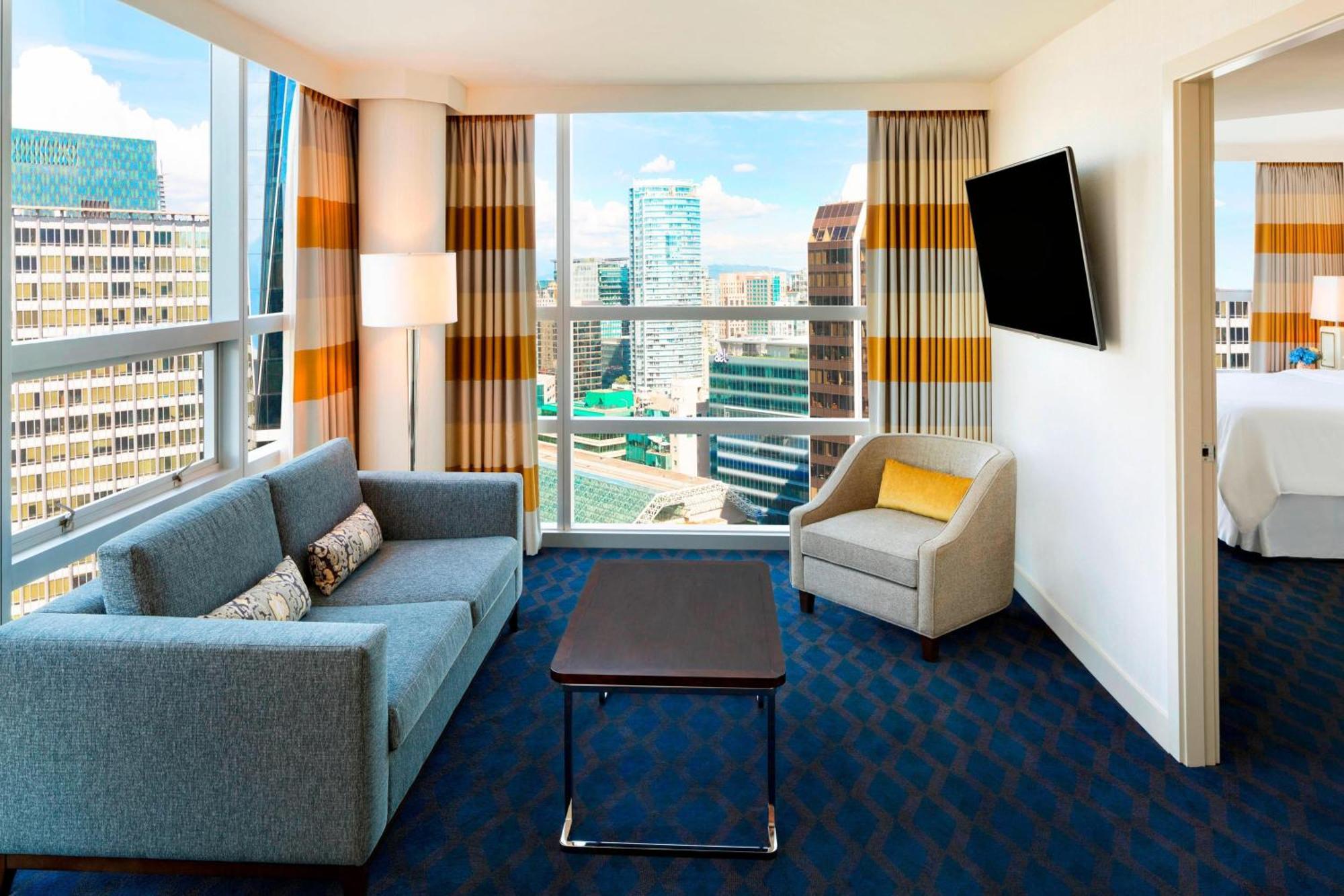 One-Bedroom King Suite - High Floor/Club Lounge Access,1706077841:JPEG