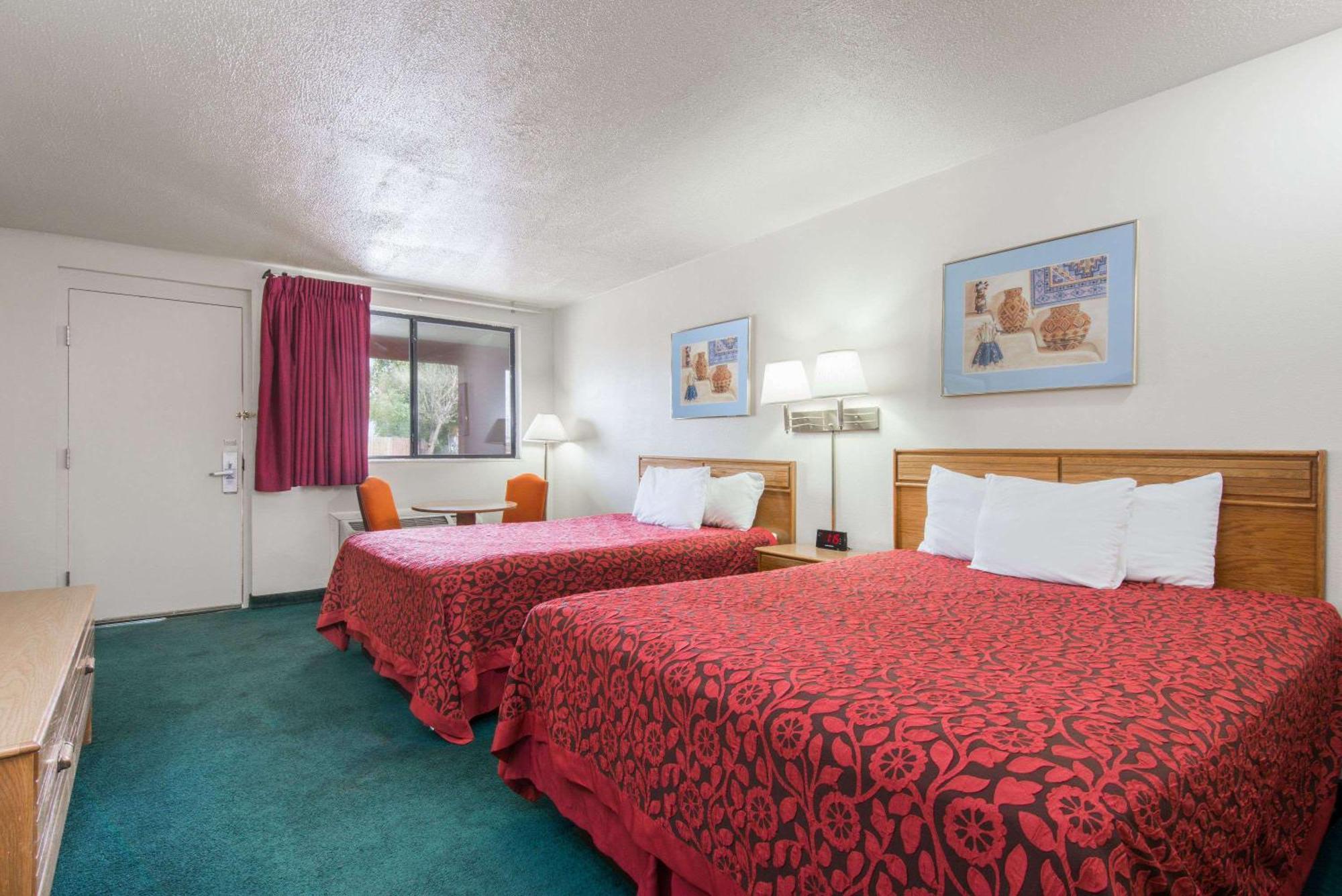 Queen Room Two Queen Beds Non-Smoking