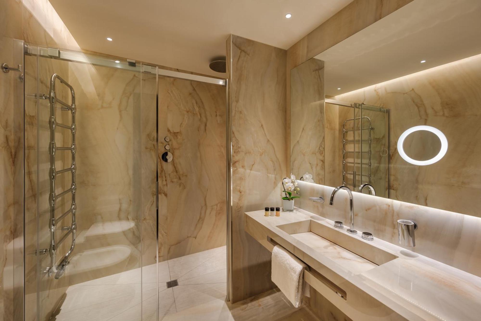 Executive Junior Suite