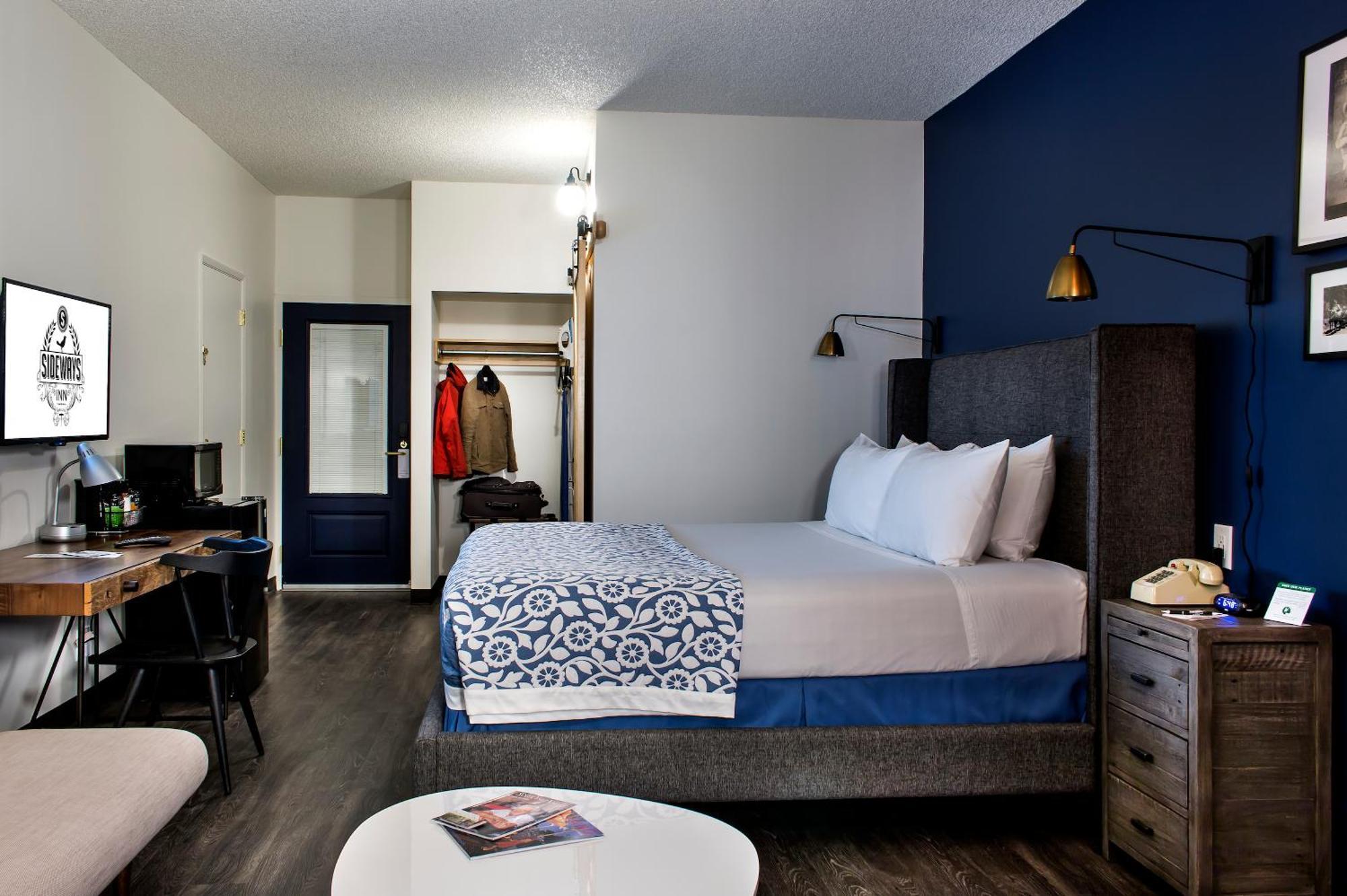 Standard King Room