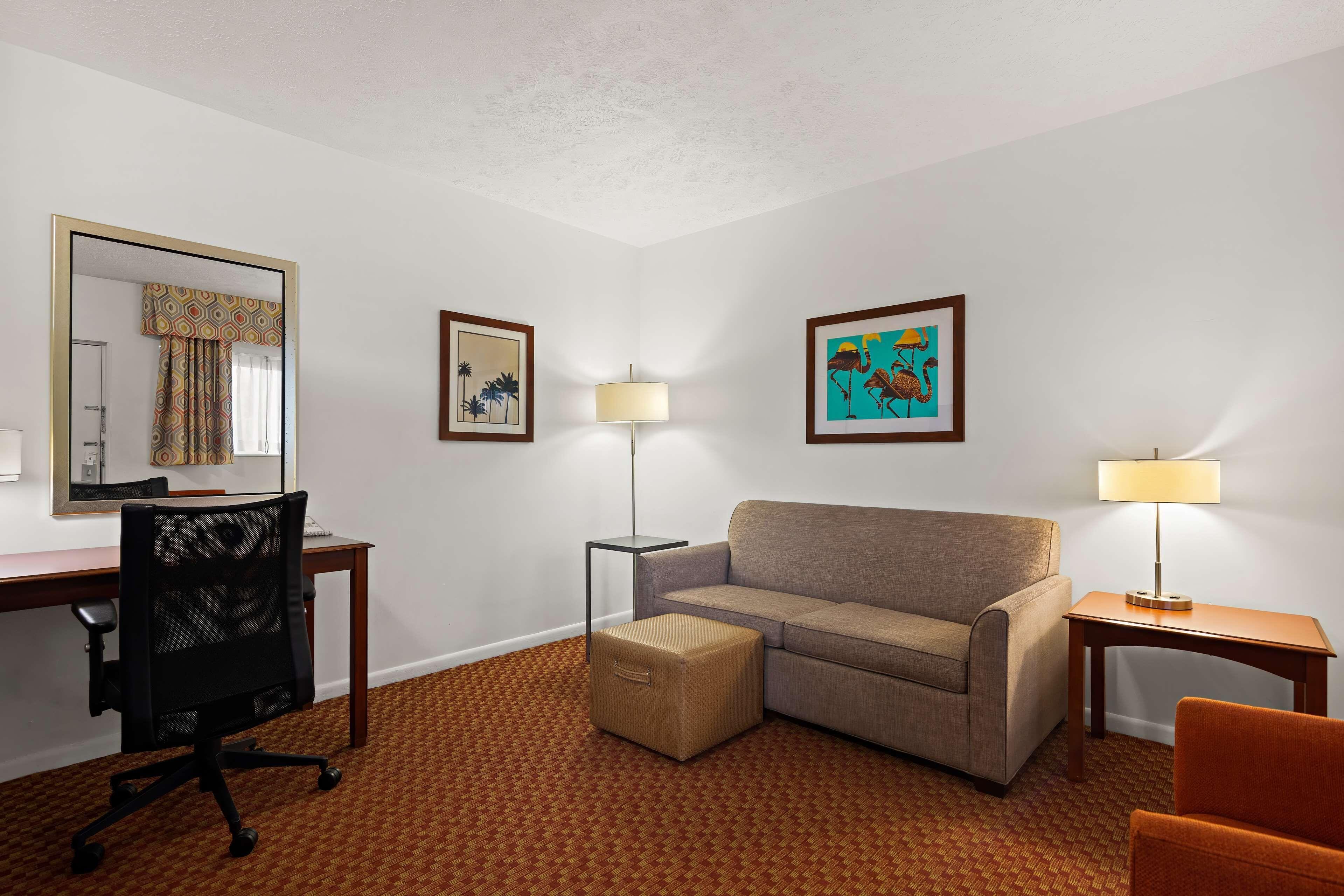 King Suite Disability Access or Non-Smoking