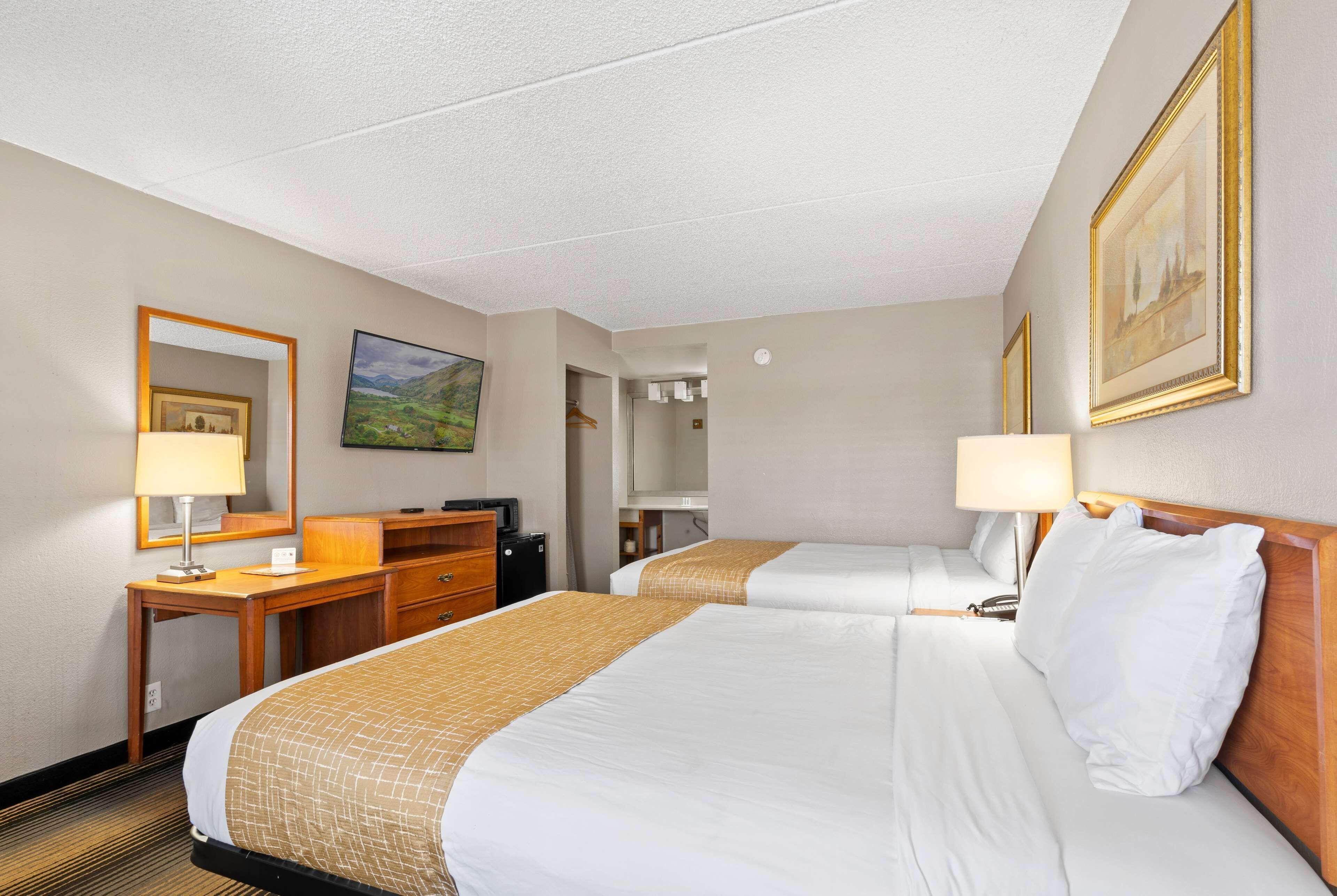 Double Room Two Double Beds Non-Smoking