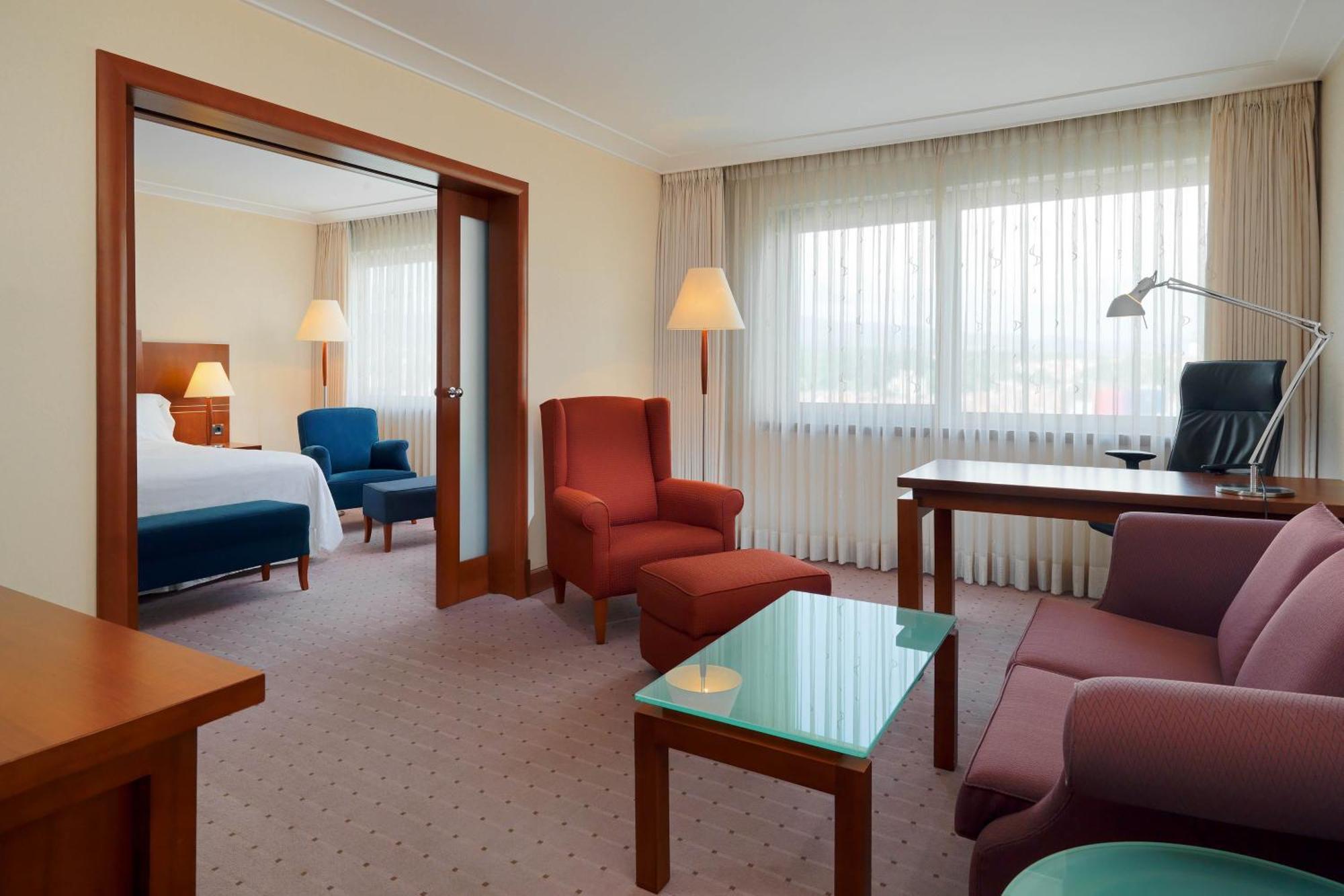 Westin Guest Office 1 Bedroom Junior Suite 1 King