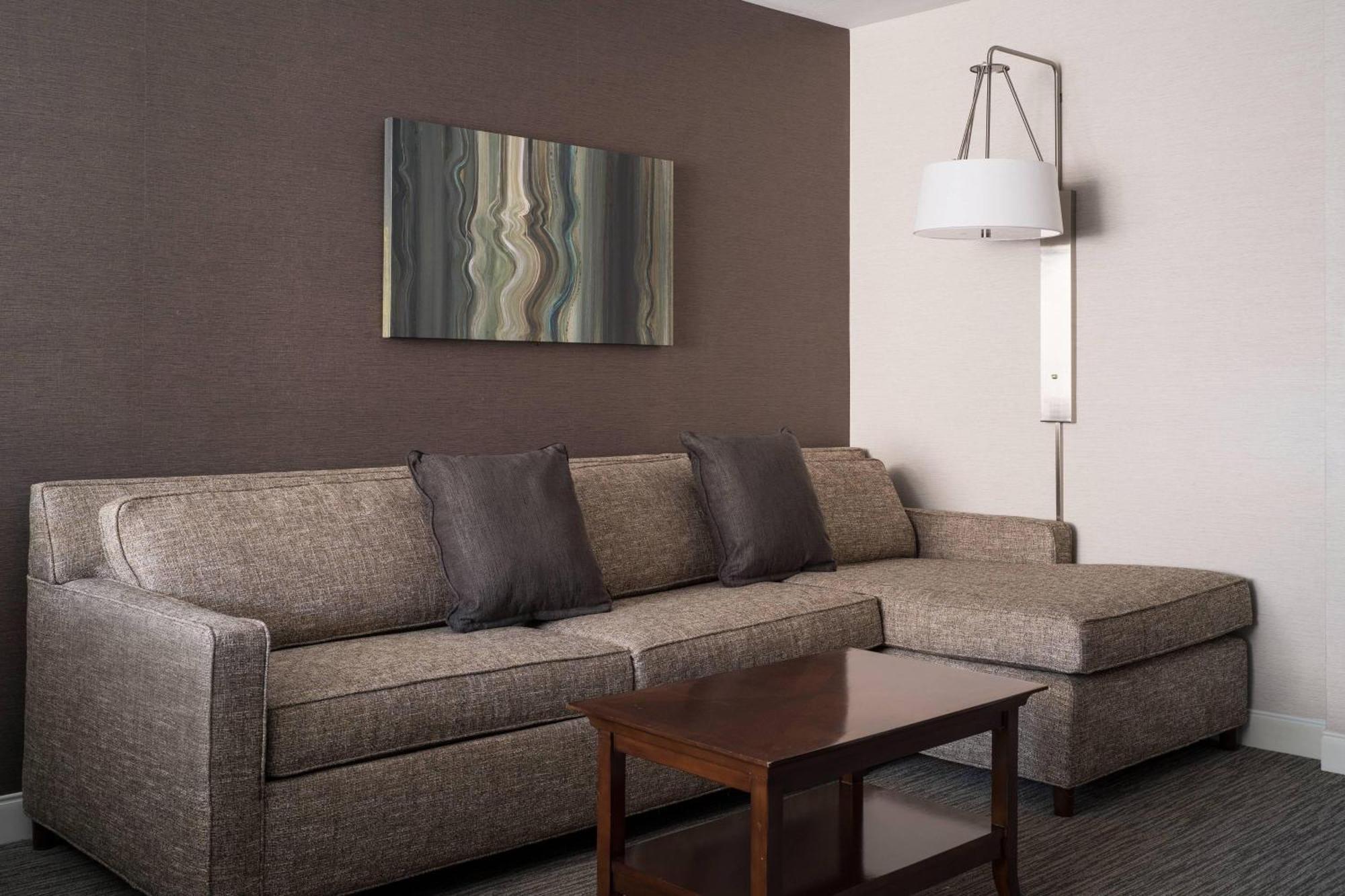 Deluxe King Room Sofa Bed