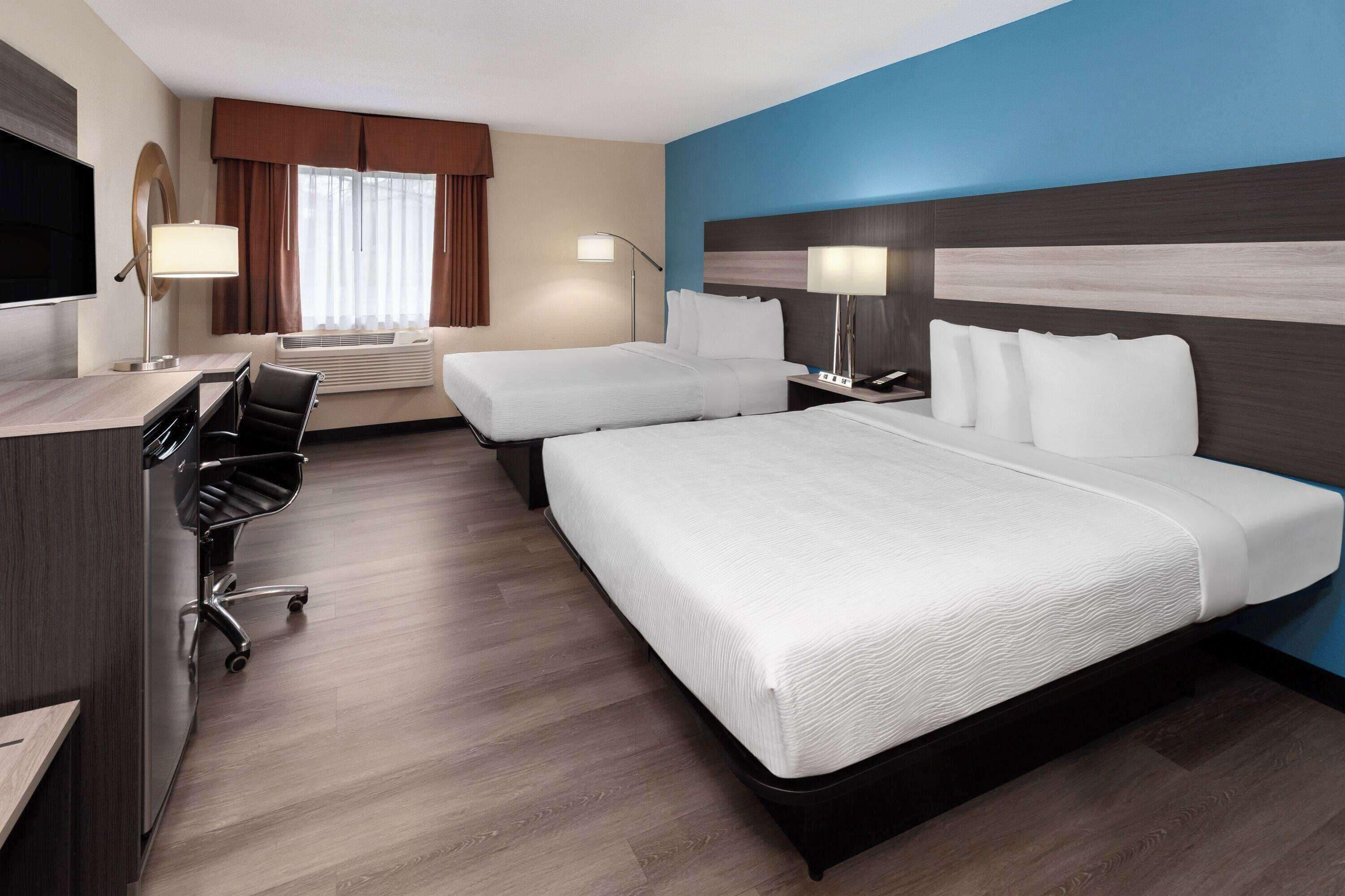 Queen Room Two Queen Beds Non-Smoking