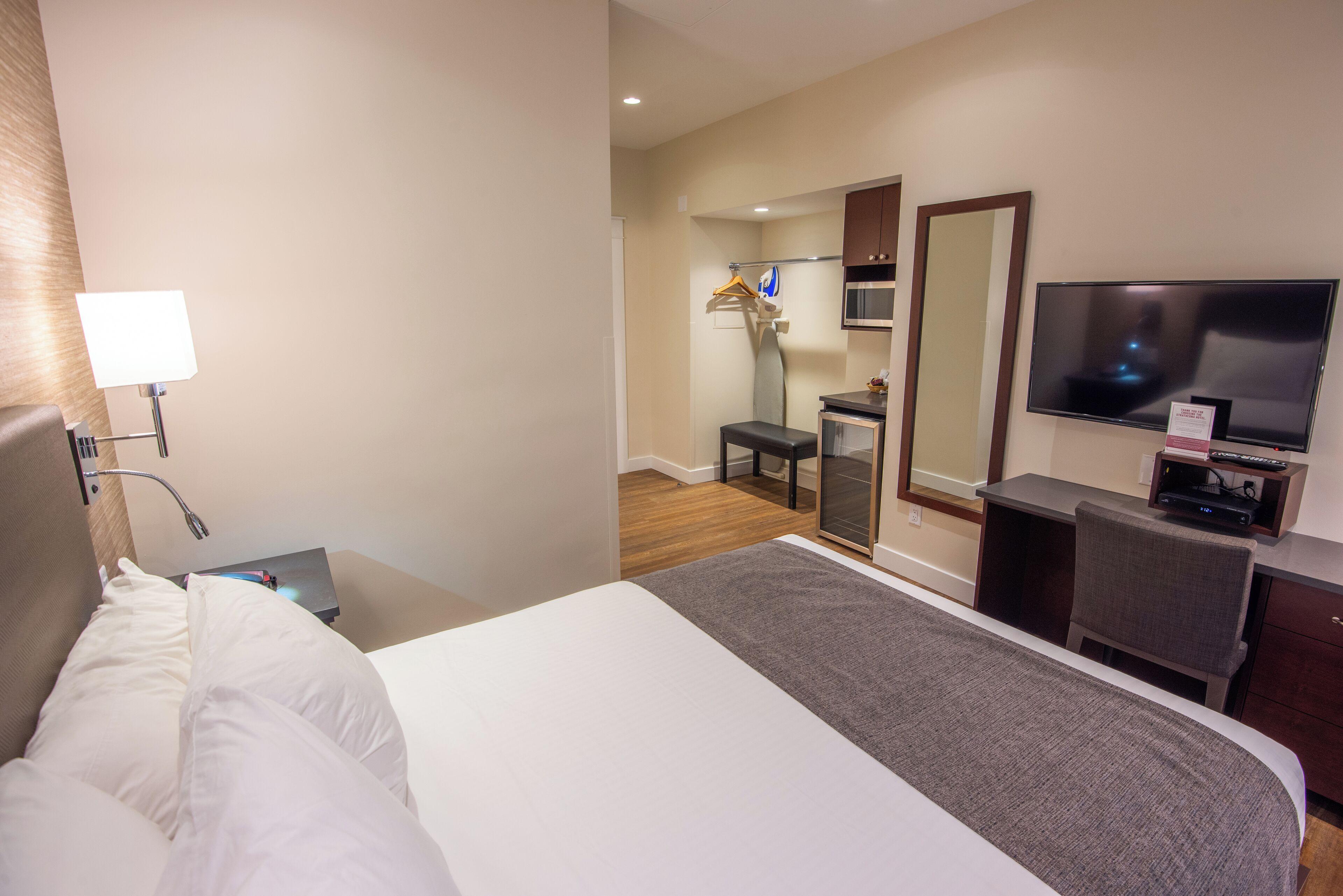 Queen room Newly Renovated