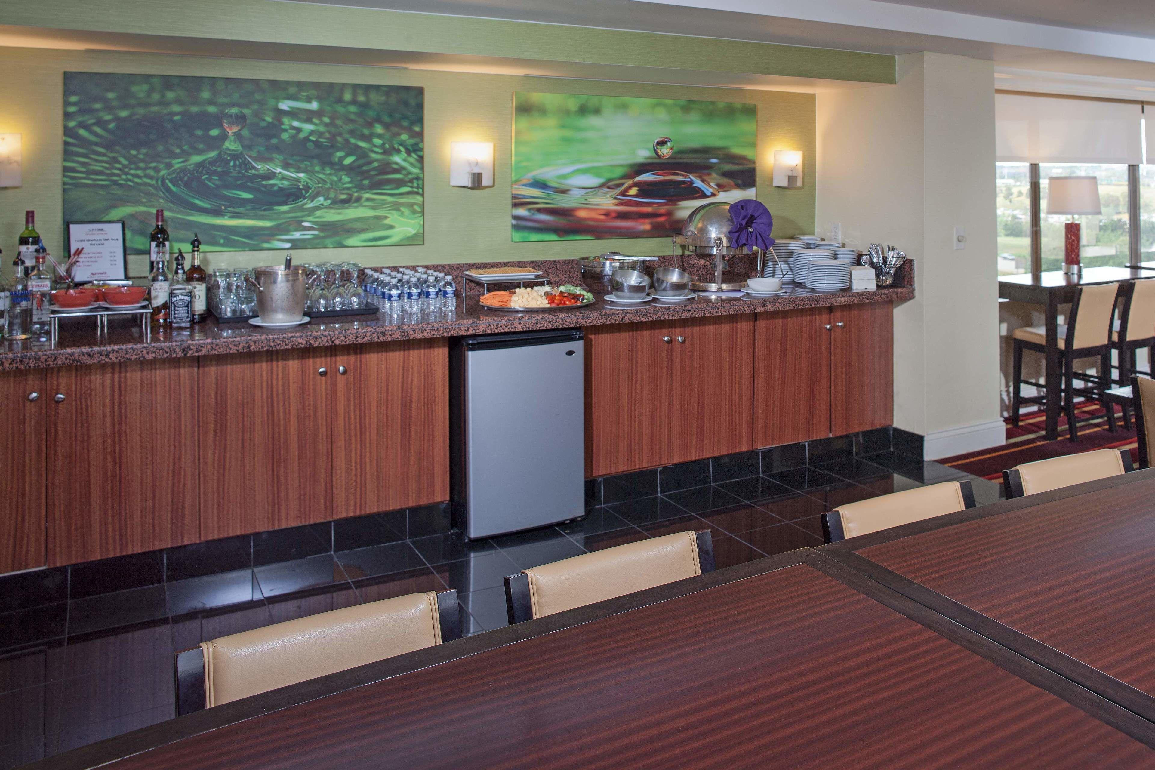 Club Level King or 2 Doubles Room